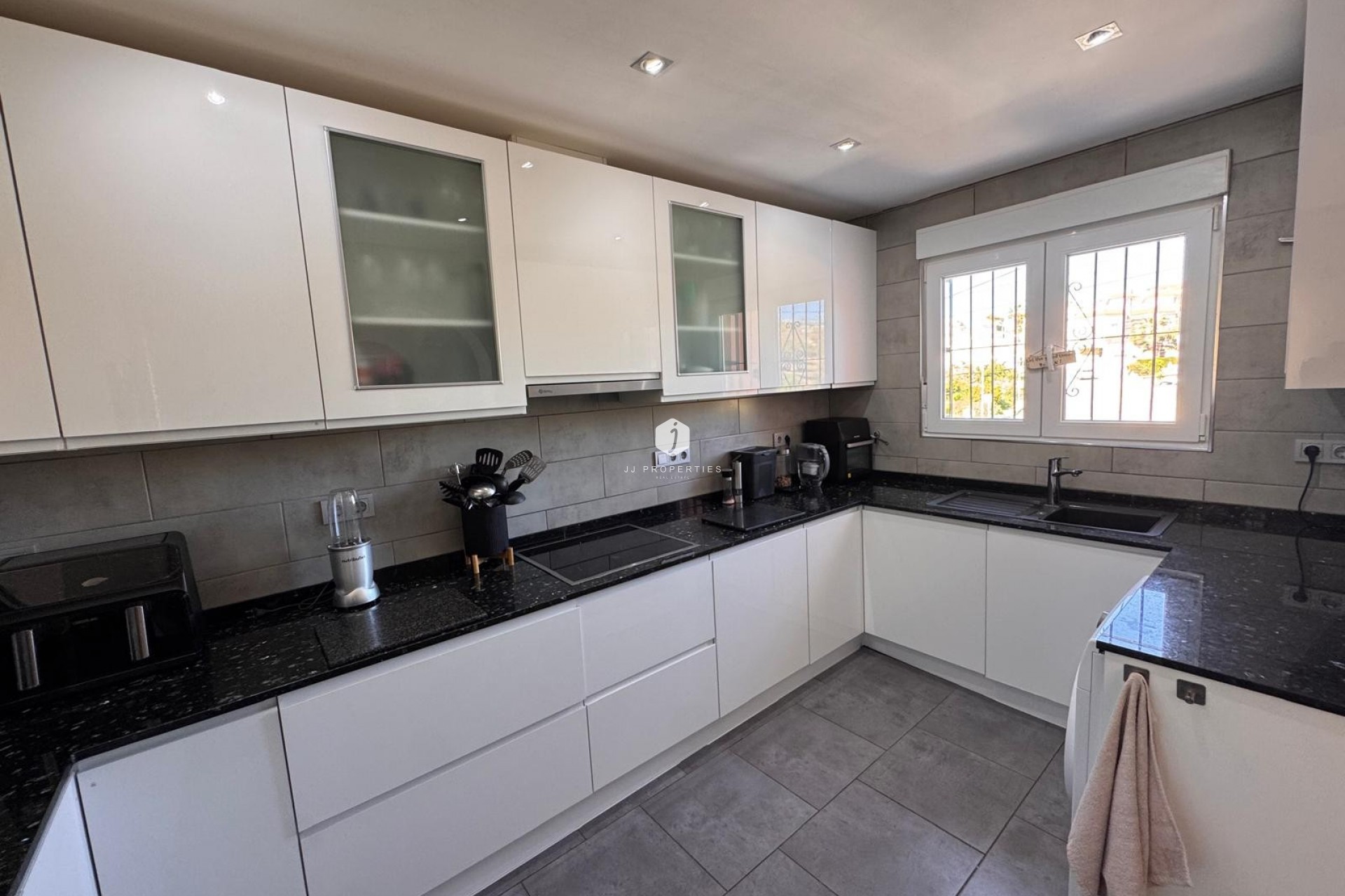 Aus zweiter Hand - Villa -
San Miguel de Salinas - Inland