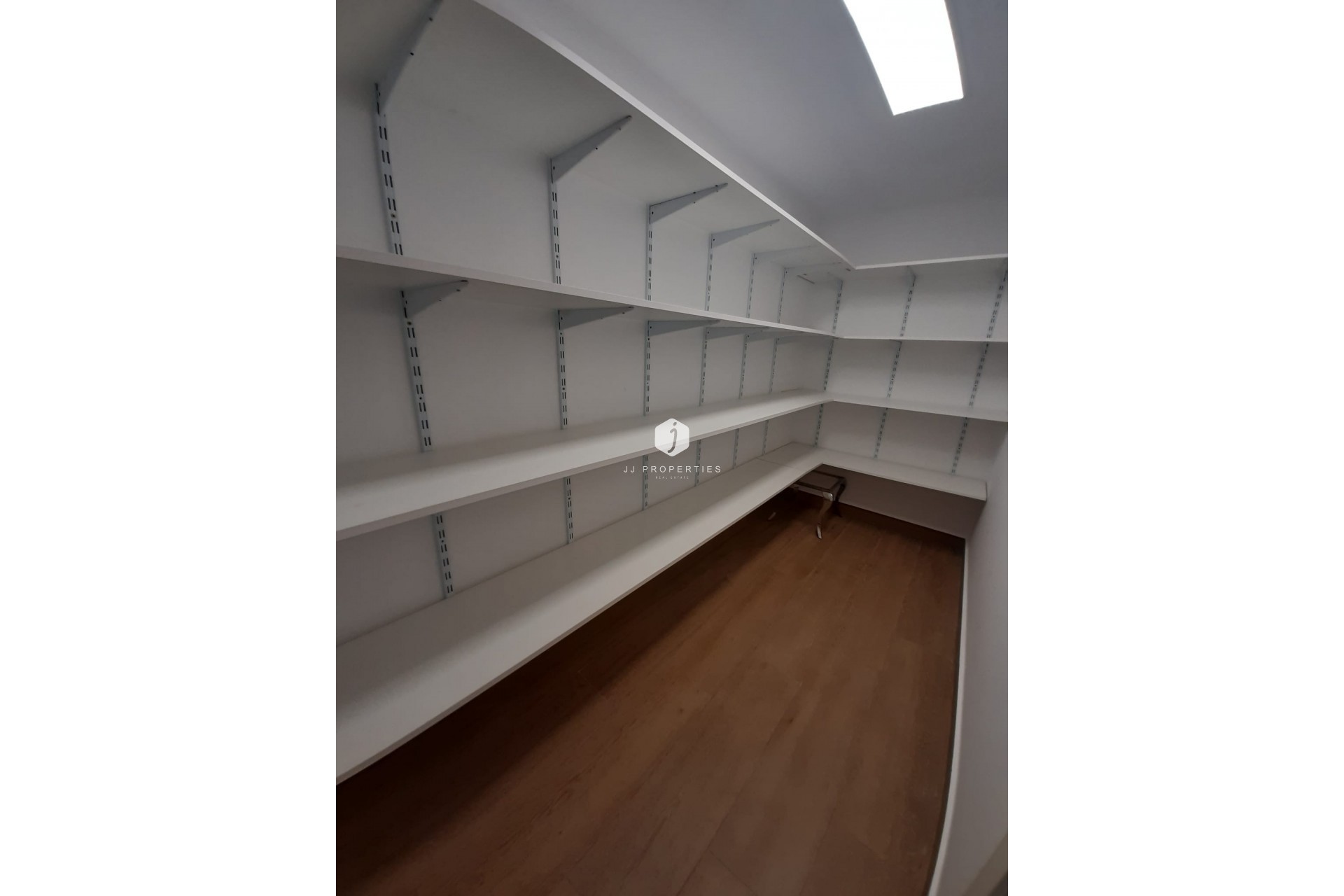 Aus zweiter Hand - Villa -
San Miguel de Salinas - Inland