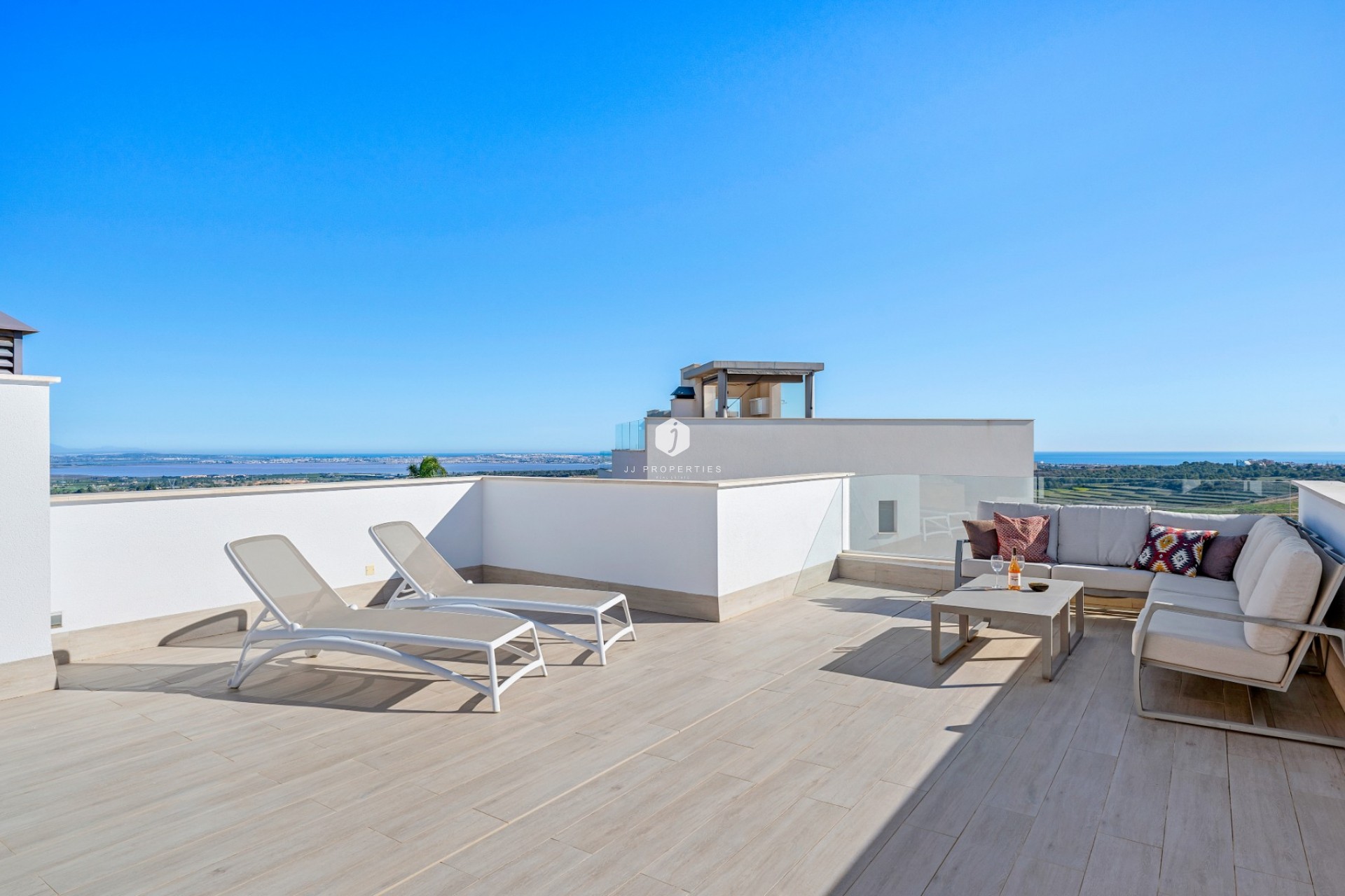 Aus zweiter Hand - Villa -
San Miguel de Salinas - Inland