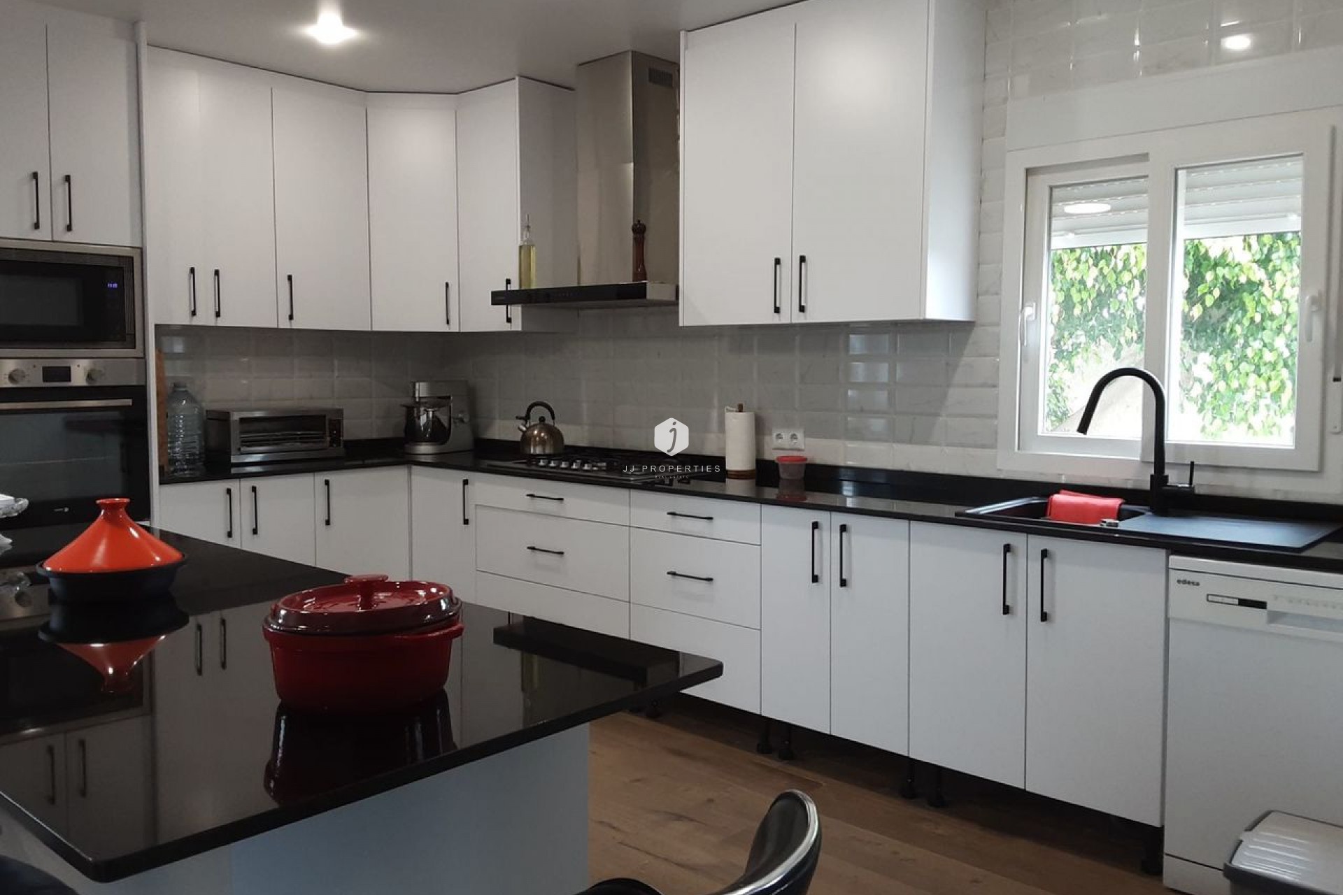 Aus zweiter Hand - Villa -
San Miguel de Salinas - Inland