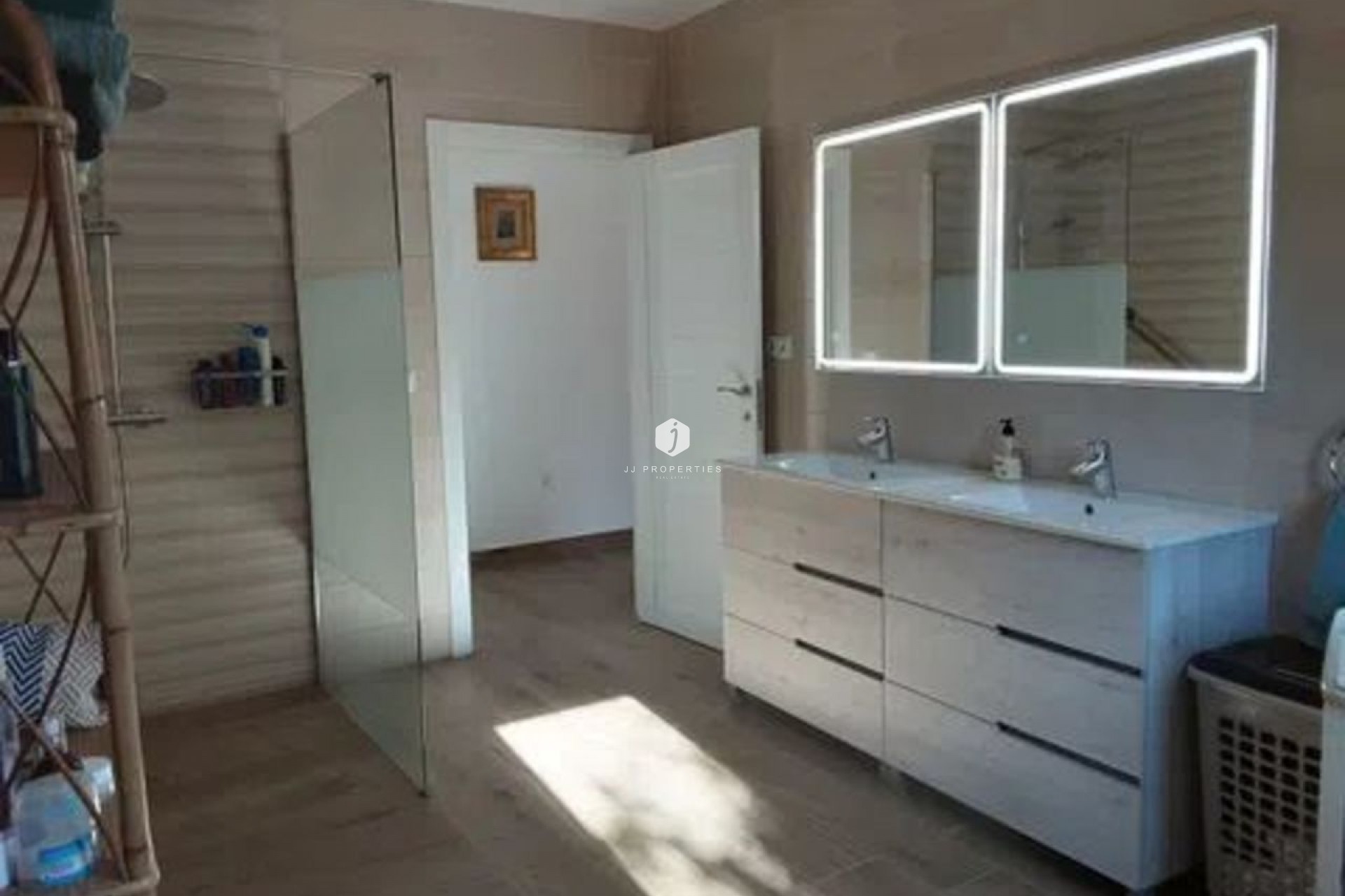 Aus zweiter Hand - Villa -
San Miguel de Salinas - Inland