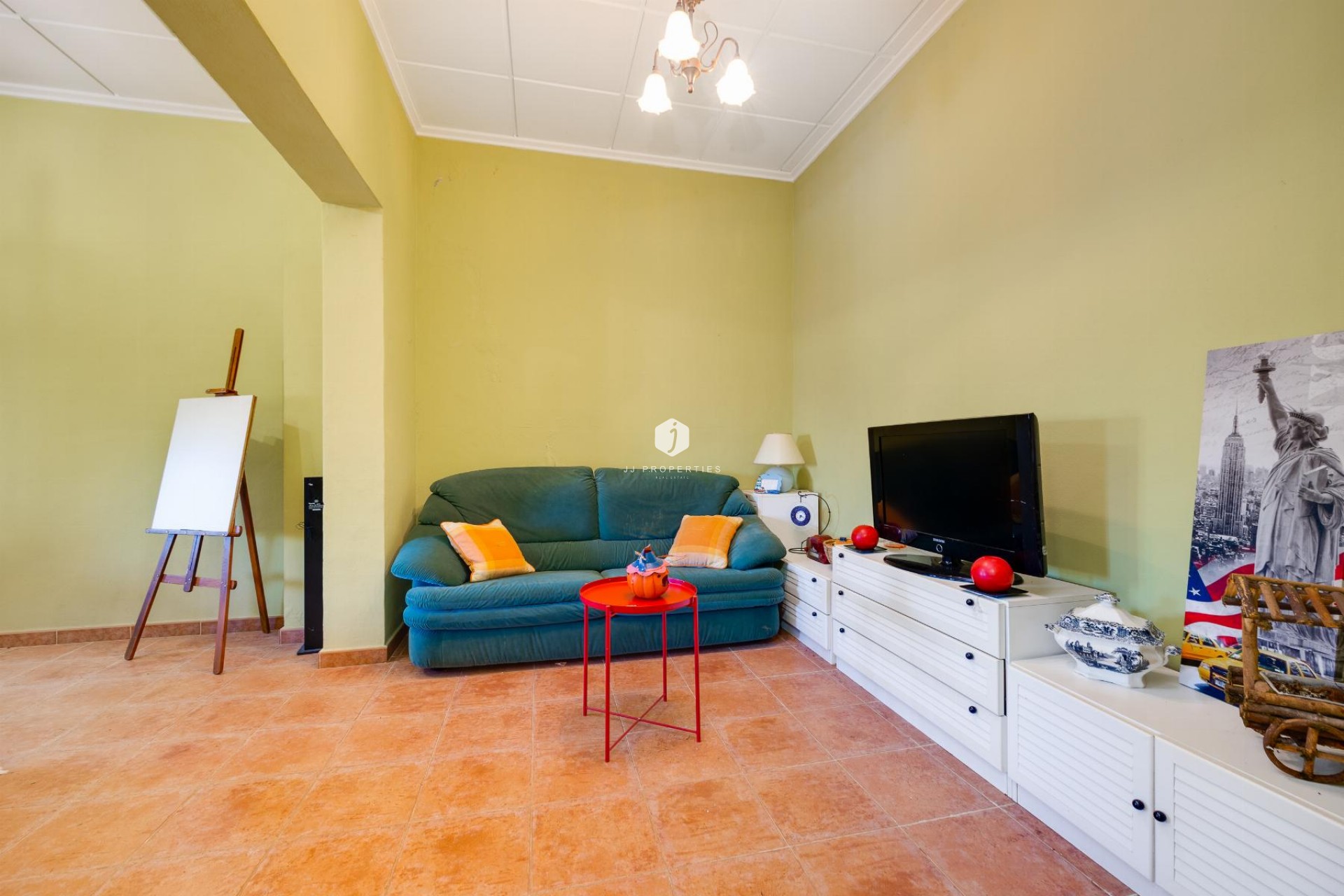 Aus zweiter Hand - Villa -
San Miguel de Salinas - Inland