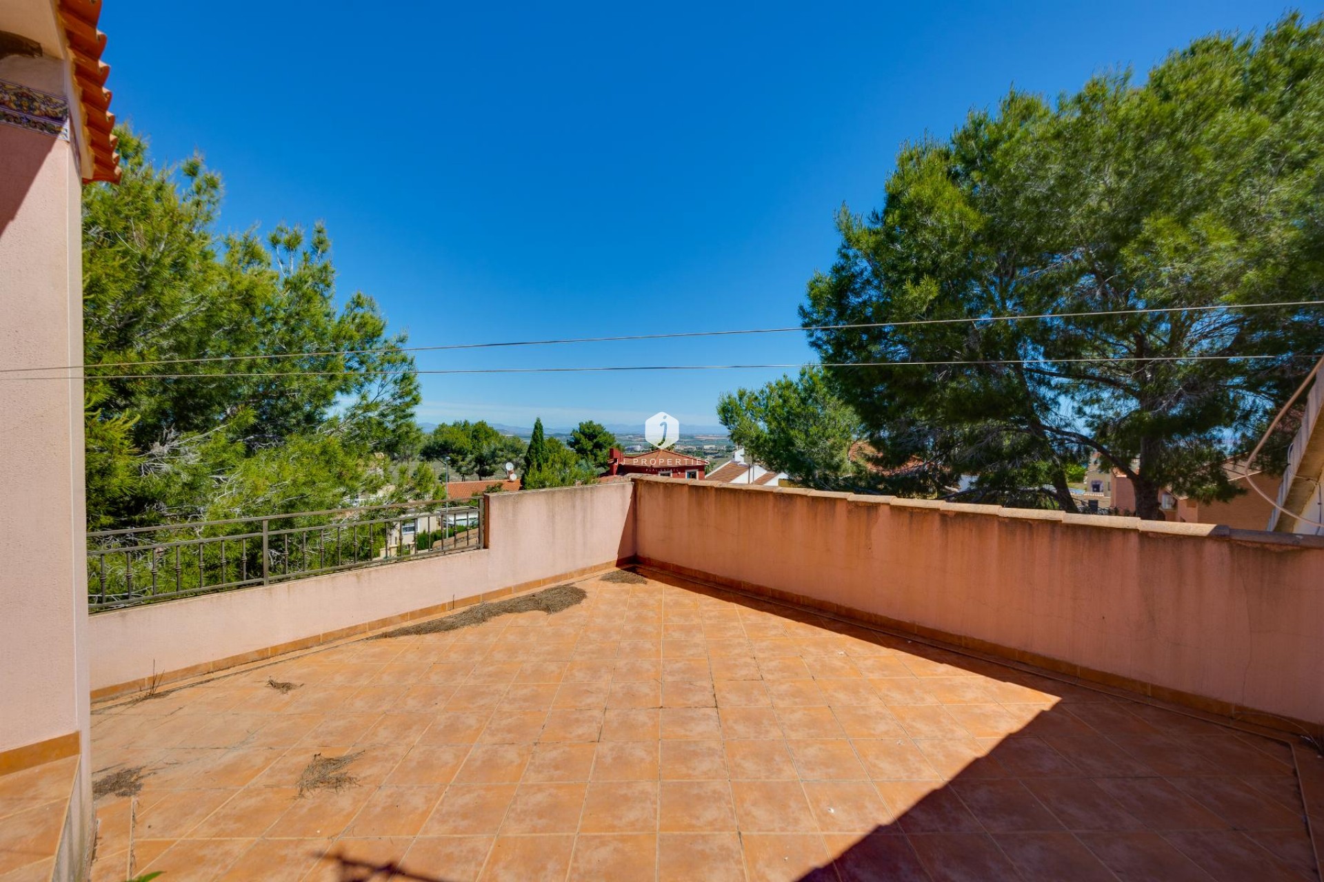Aus zweiter Hand - Villa -
San Miguel de Salinas - Inland