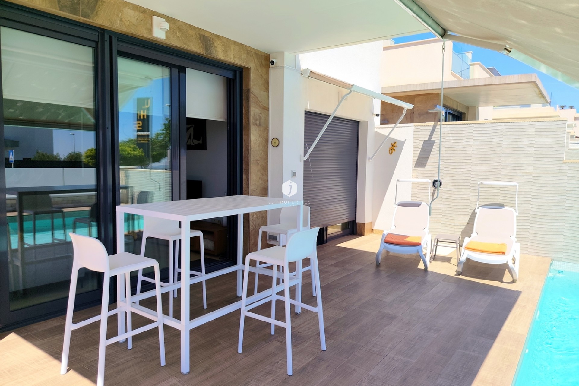 Aus zweiter Hand - Villa -
San Miguel de Salinas - Inland