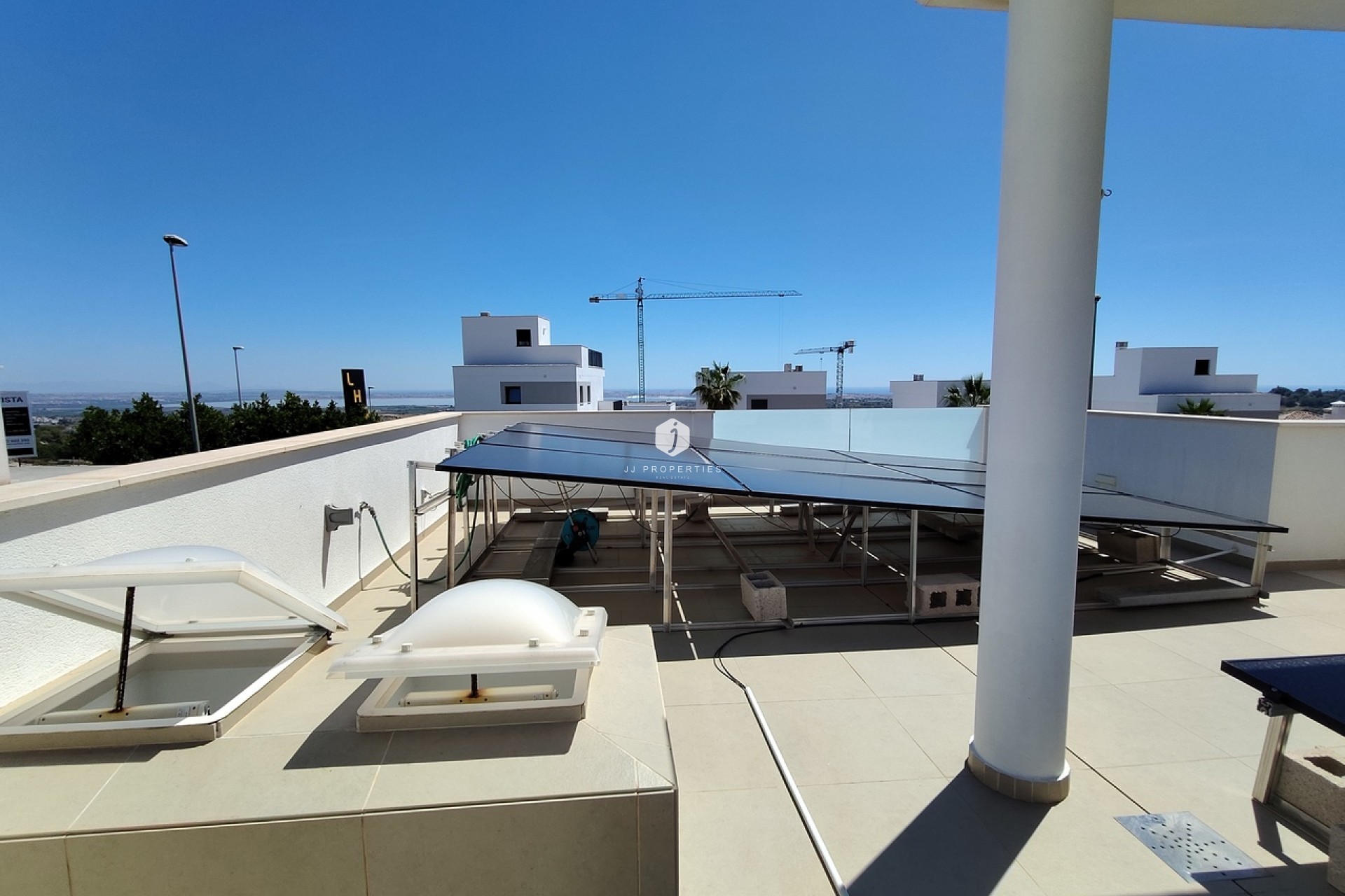 Aus zweiter Hand - Villa -
San Miguel de Salinas - Inland
