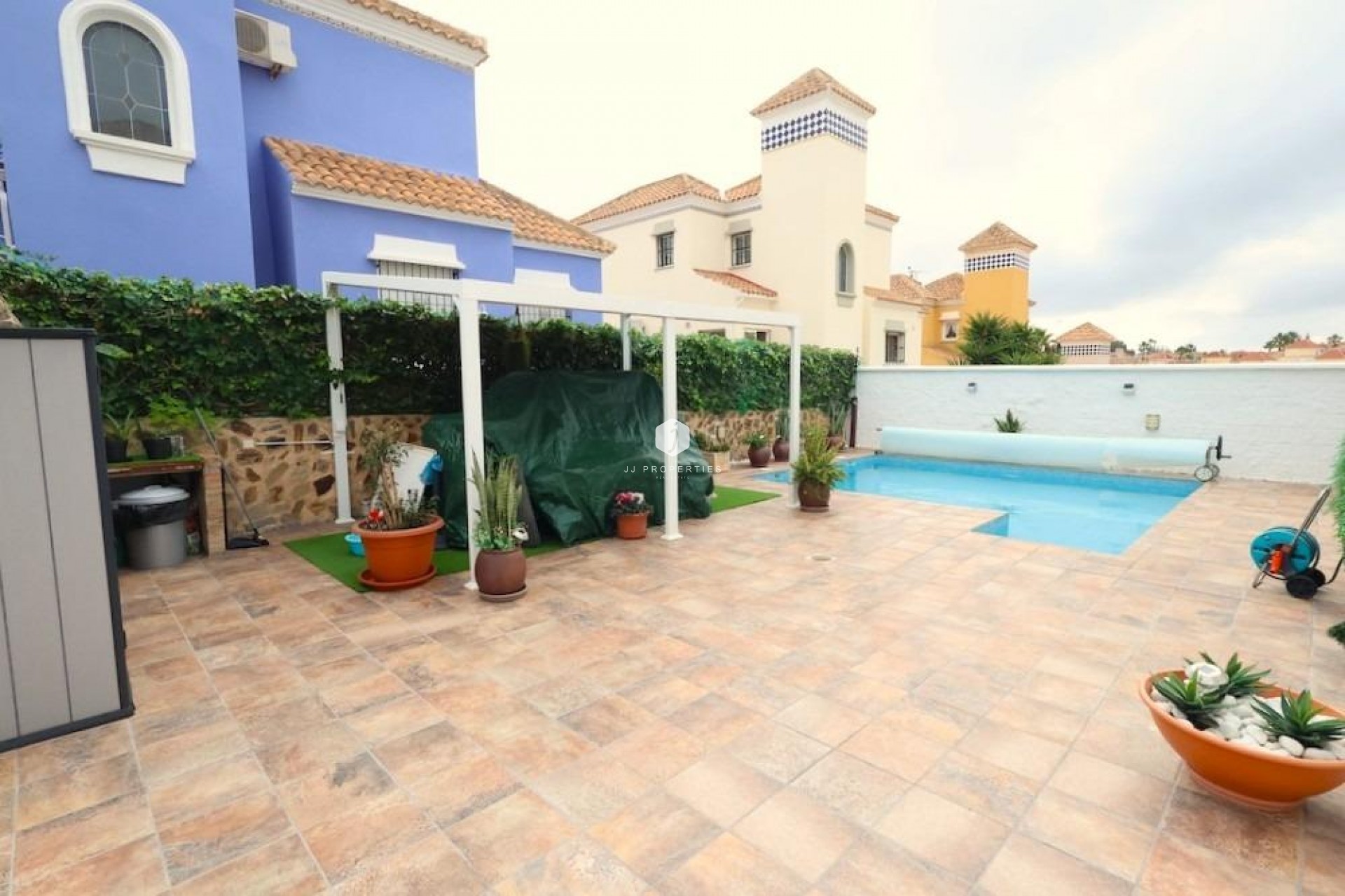 Aus zweiter Hand - Villa -
San Miguel de Salinas - Inland