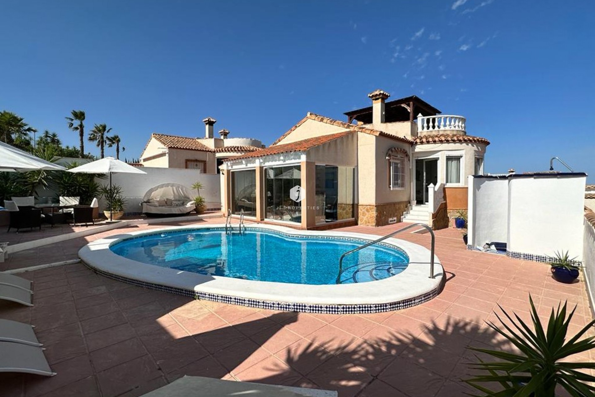 Aus zweiter Hand - Villa -
San Miguel de Salinas - Inland