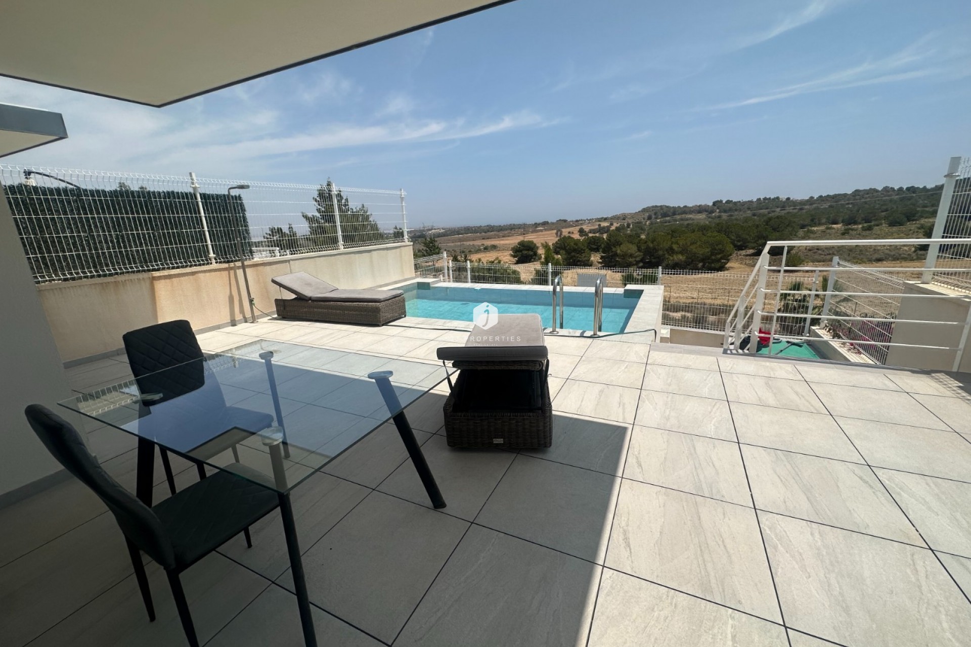 Aus zweiter Hand - Villa -
San Miguel de Salinas - Inland