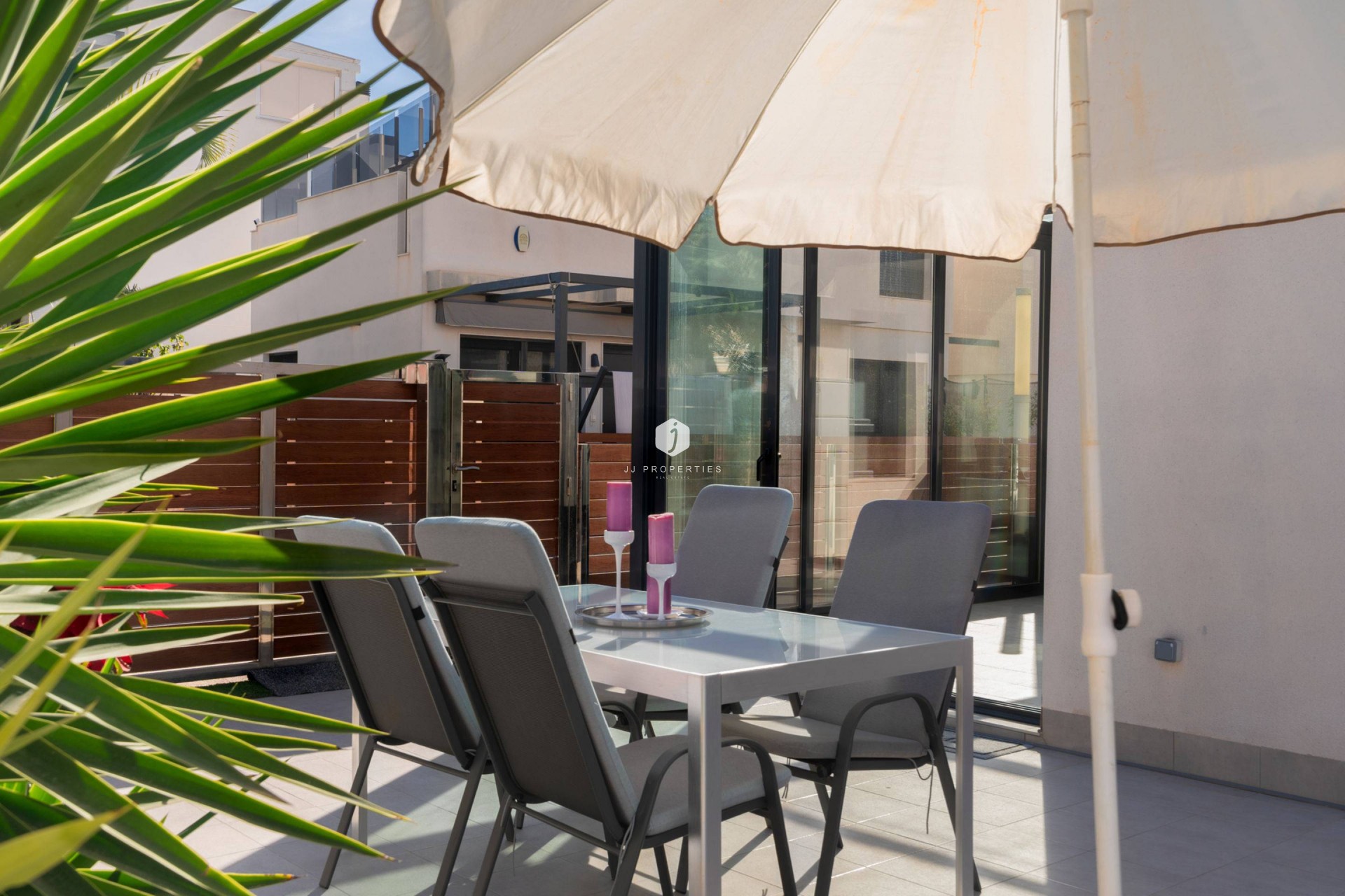 Aus zweiter Hand - Villa -
Torrevieja - Aguas Nuevas 2