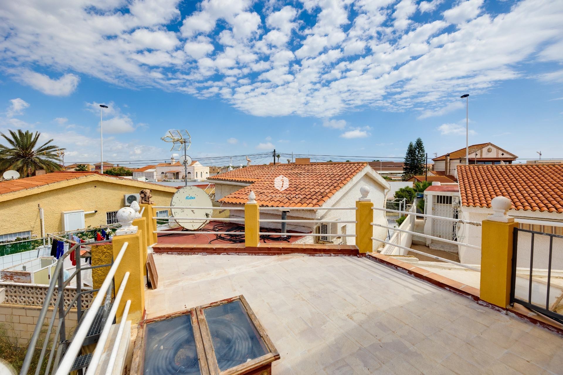 Aus zweiter Hand - Villa -
Torrevieja - aguas nuevas