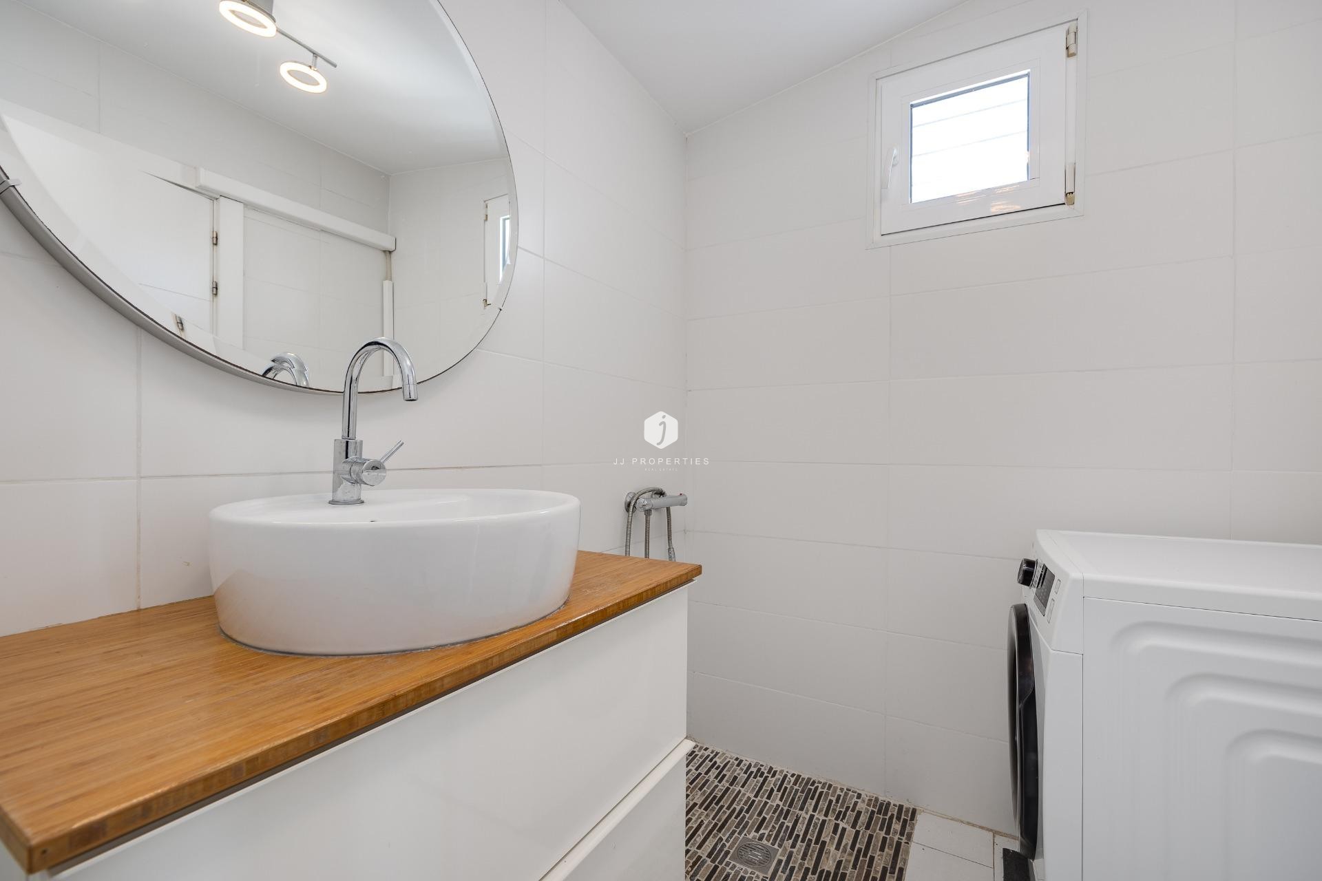 Aus zweiter Hand - Villa -
Torrevieja - aguas nuevas