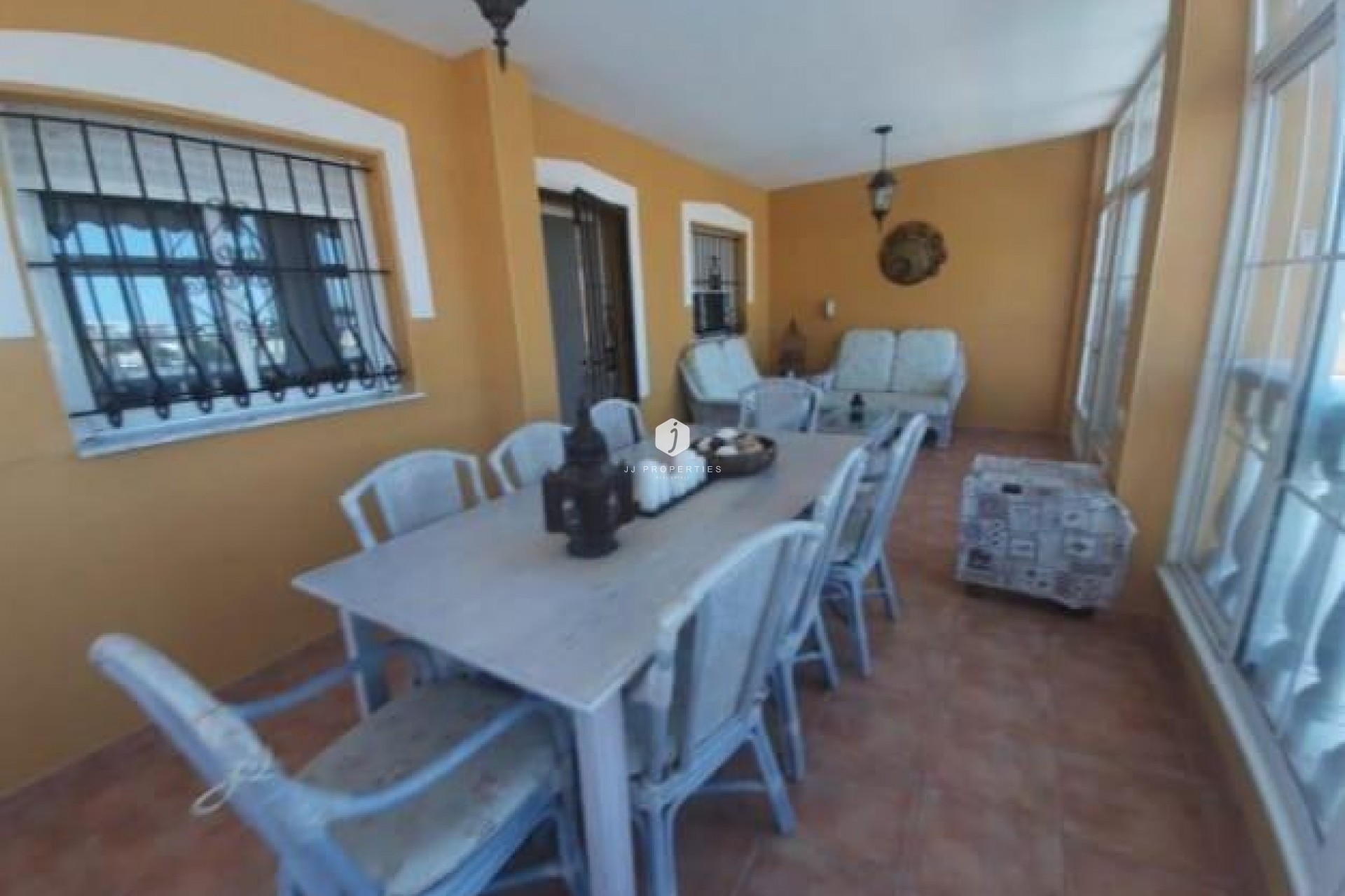 Aus zweiter Hand - Villa -
Torrevieja - aguas nuevas