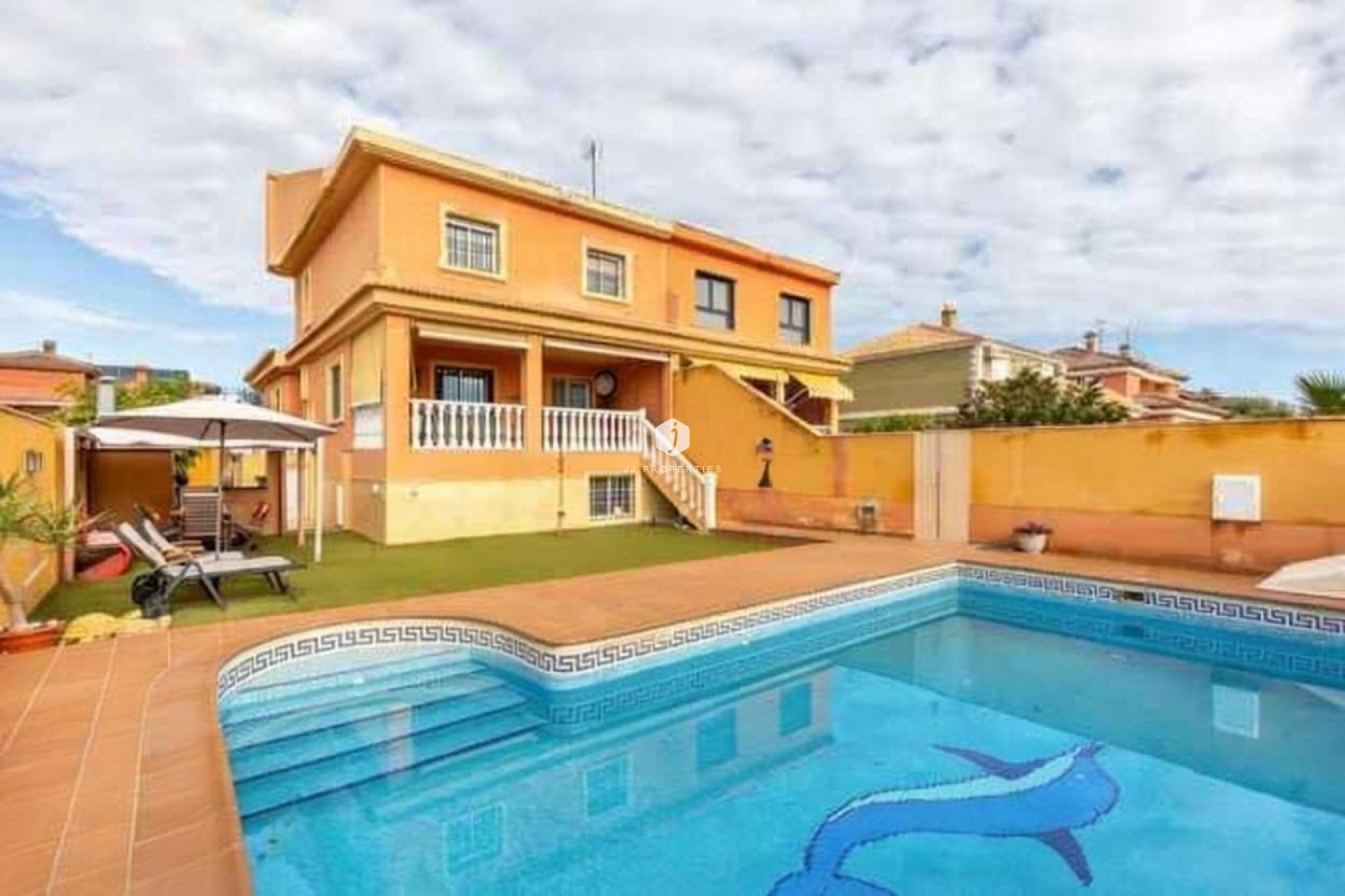 Aus zweiter Hand - Villa -
Torrevieja - aguas nuevas