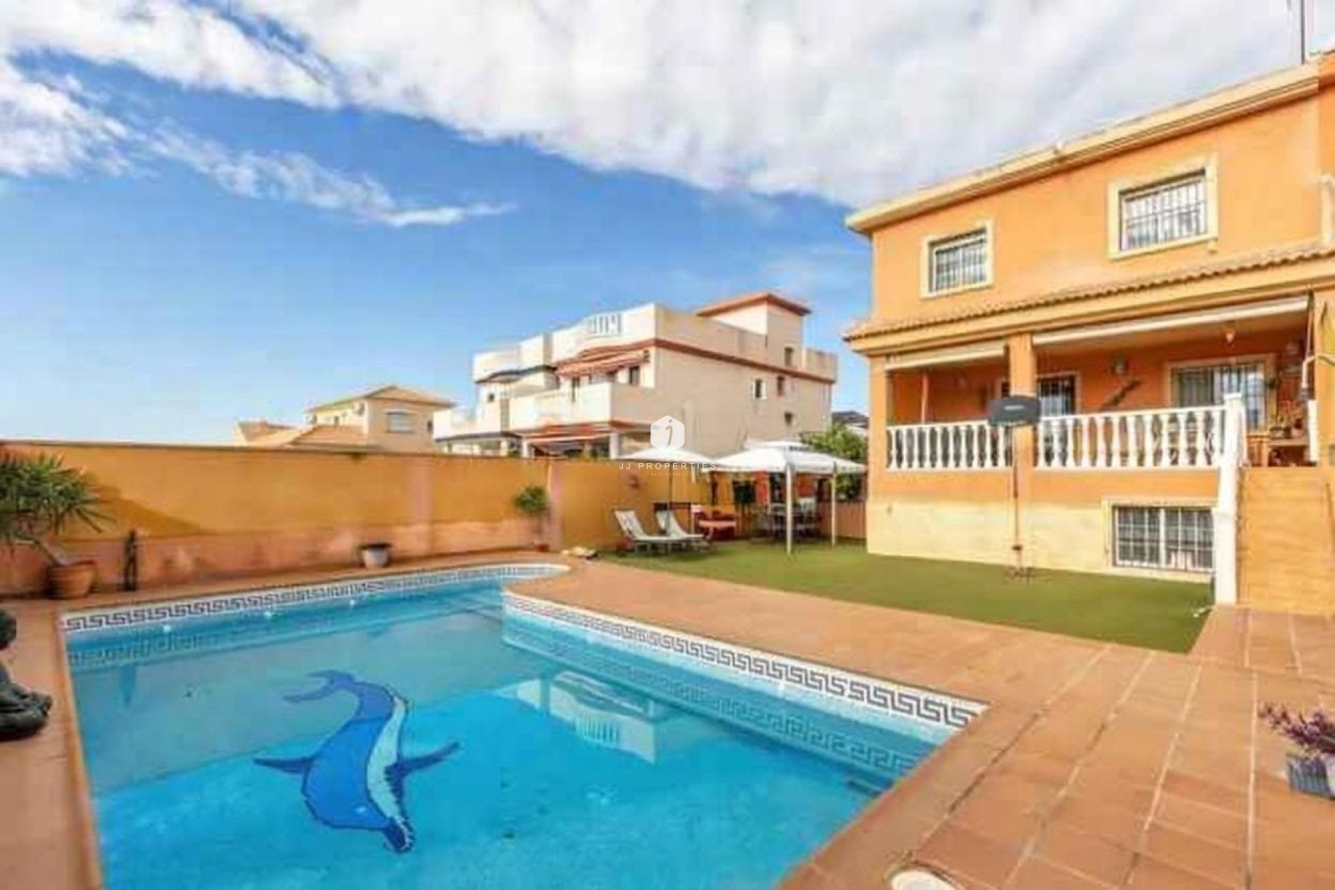 Aus zweiter Hand - Villa -
Torrevieja - aguas nuevas