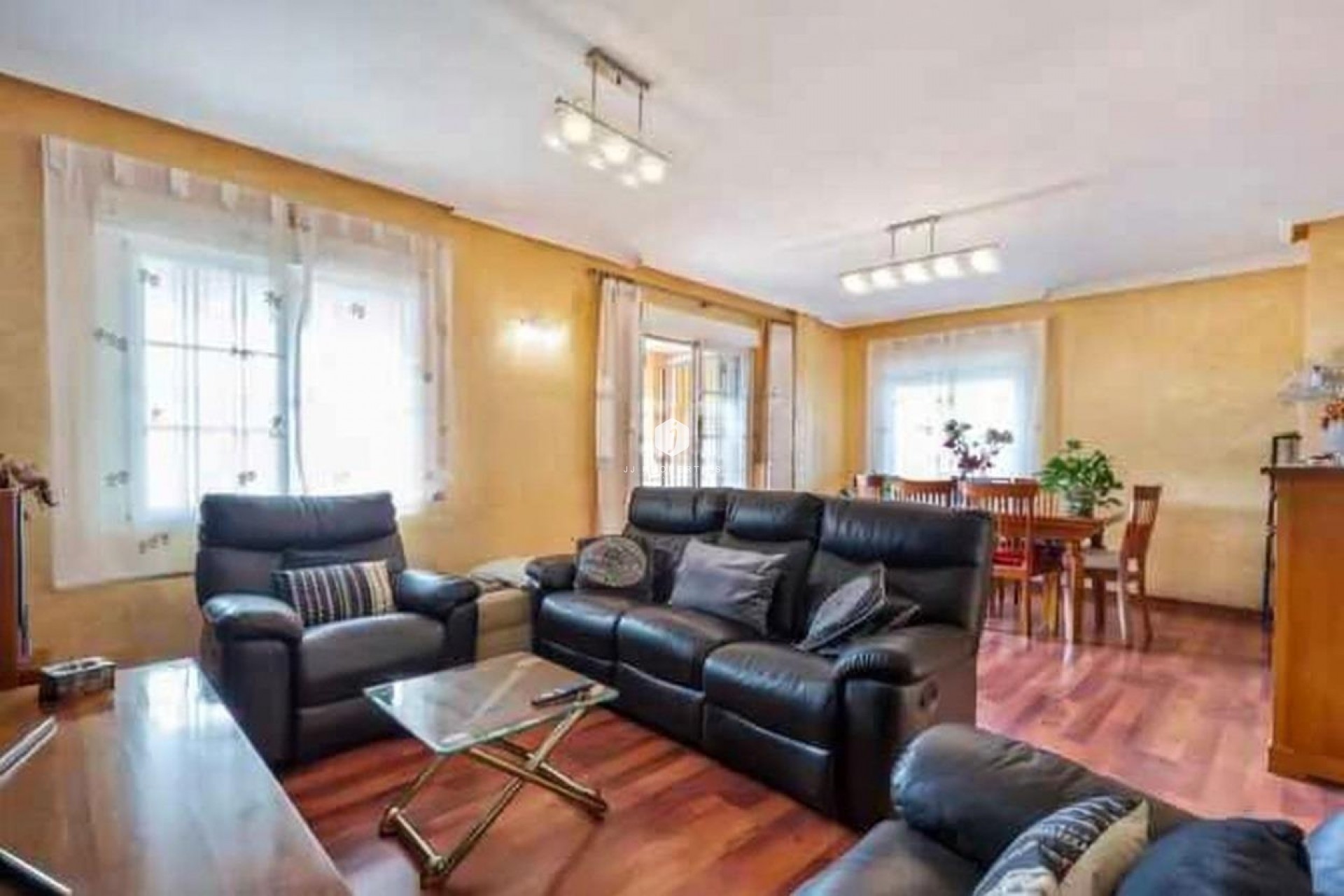 Aus zweiter Hand - Villa -
Torrevieja - aguas nuevas