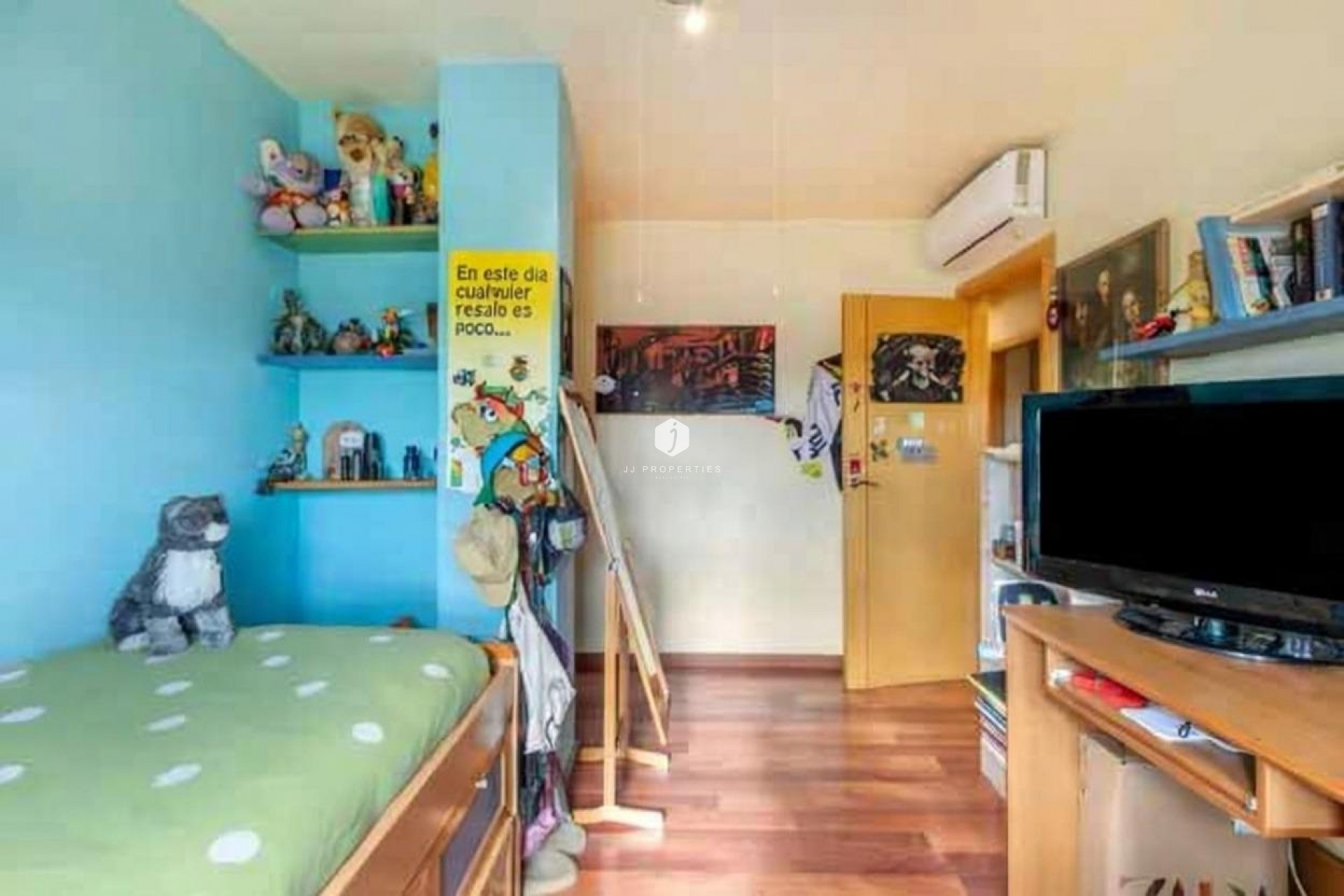 Aus zweiter Hand - Villa -
Torrevieja - aguas nuevas