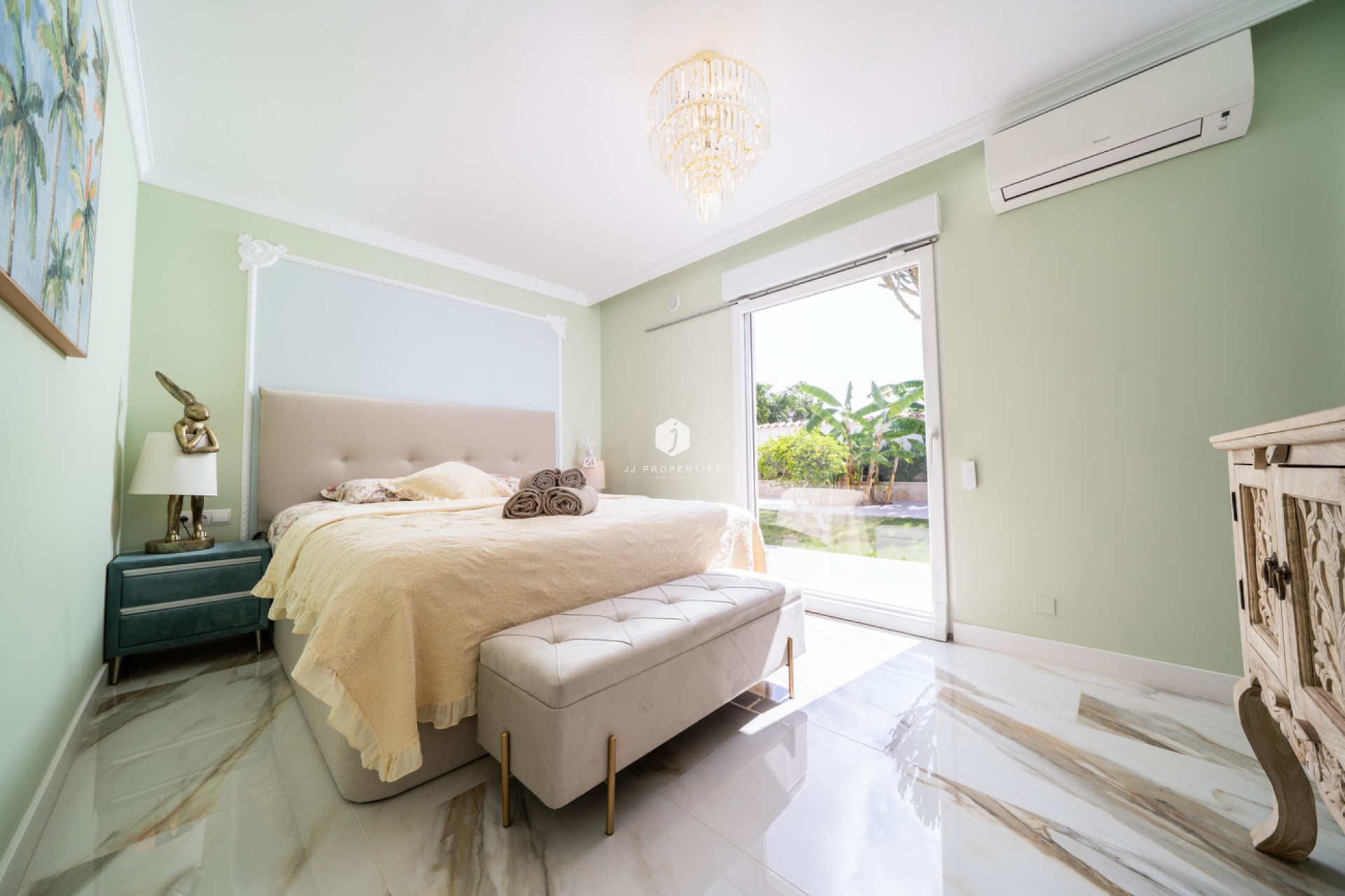 Aus zweiter Hand - Villa -
Torrevieja - Costa Blanca