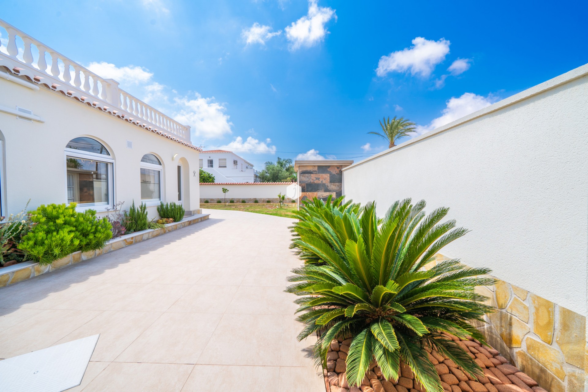 Aus zweiter Hand - Villa -
Torrevieja - Costa Blanca
