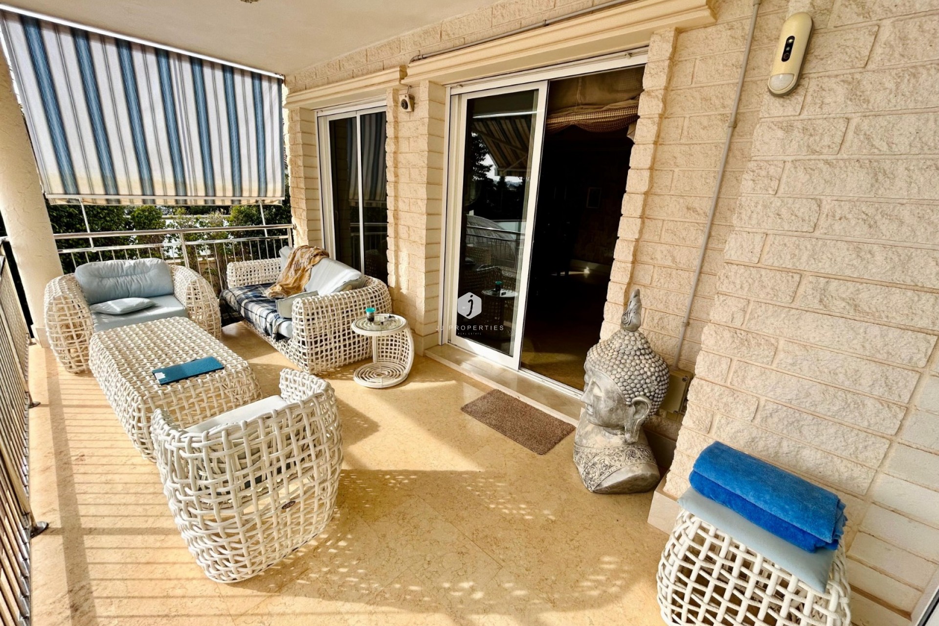 Aus zweiter Hand - Villa -
Torrevieja - Costa Blanca