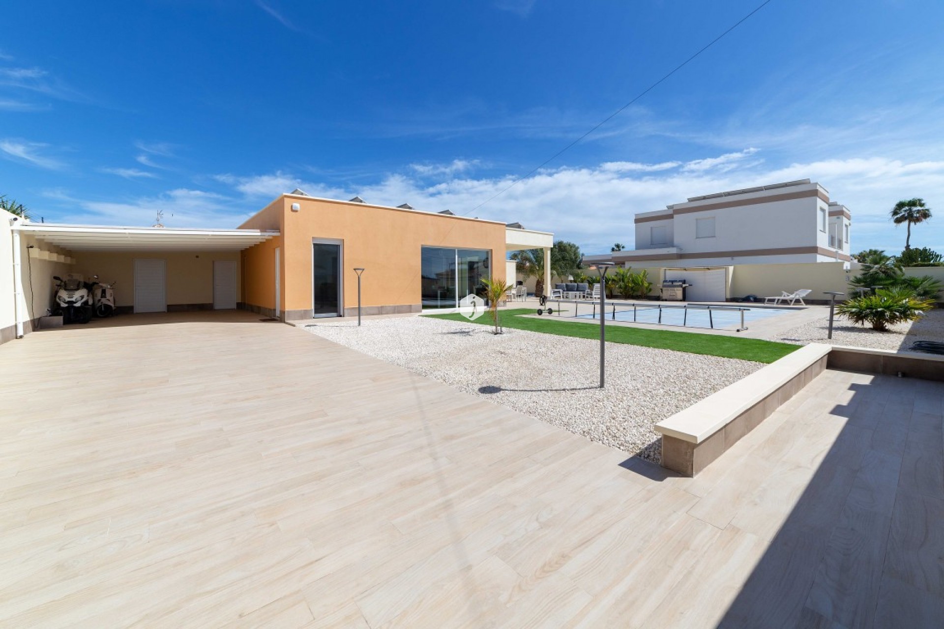 Aus zweiter Hand - Villa -
Torrevieja - Costa Blanca