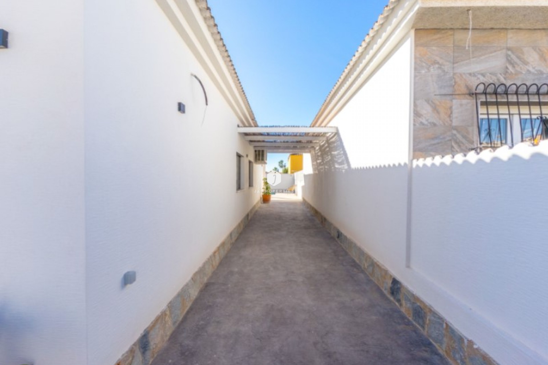 Aus zweiter Hand - Villa -
Torrevieja - Costa Blanca