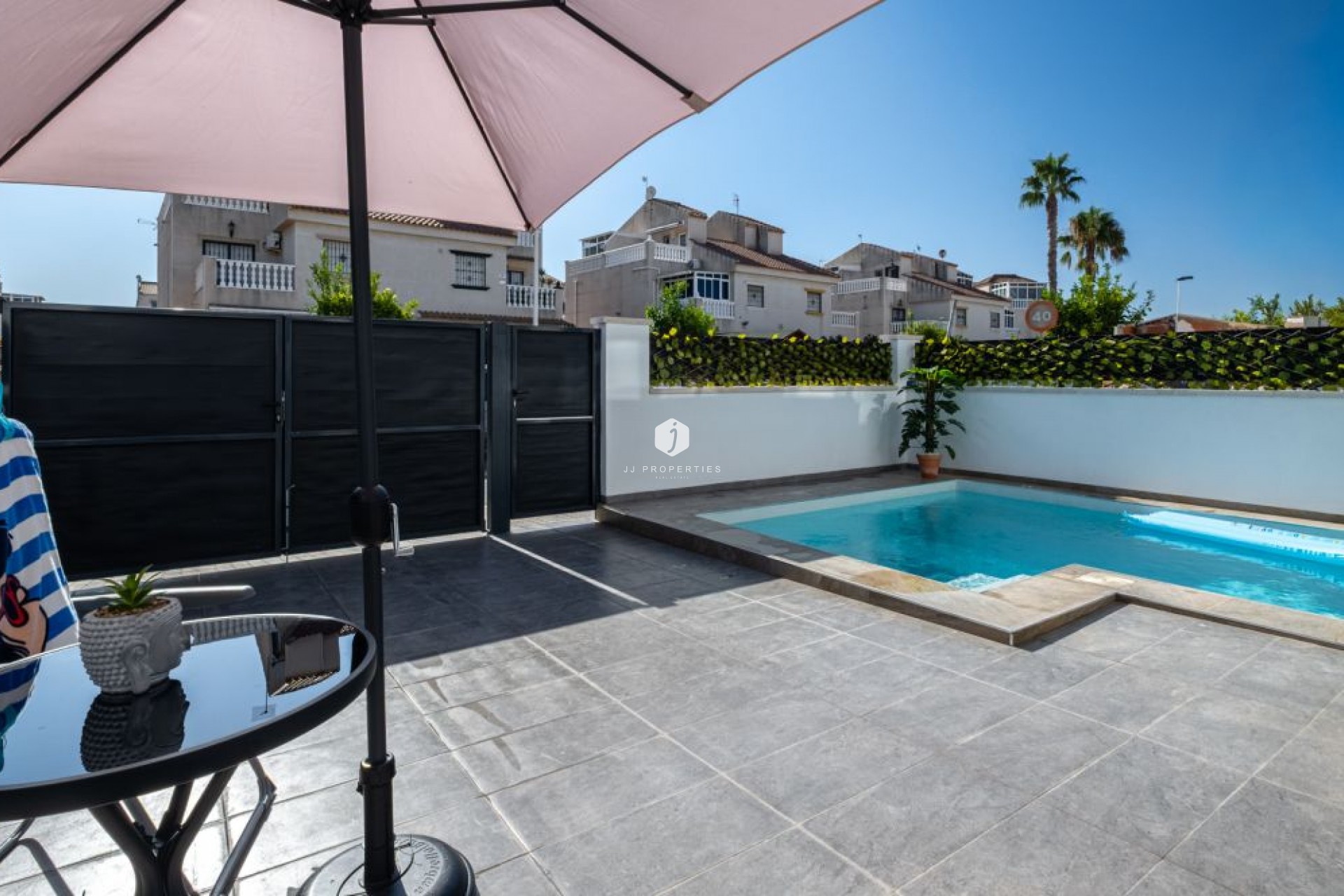 Aus zweiter Hand - Villa -
Torrevieja - Costa Blanca