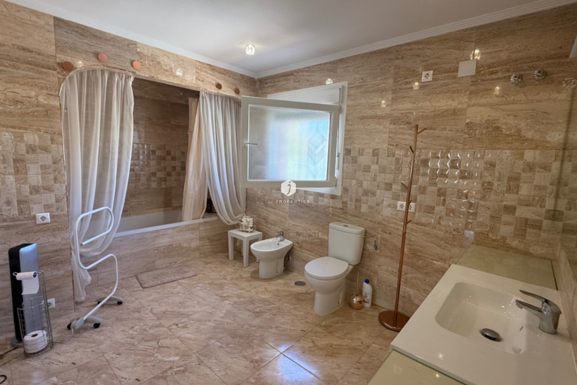 Aus zweiter Hand - Villa -
Torrevieja - Costa Blanca