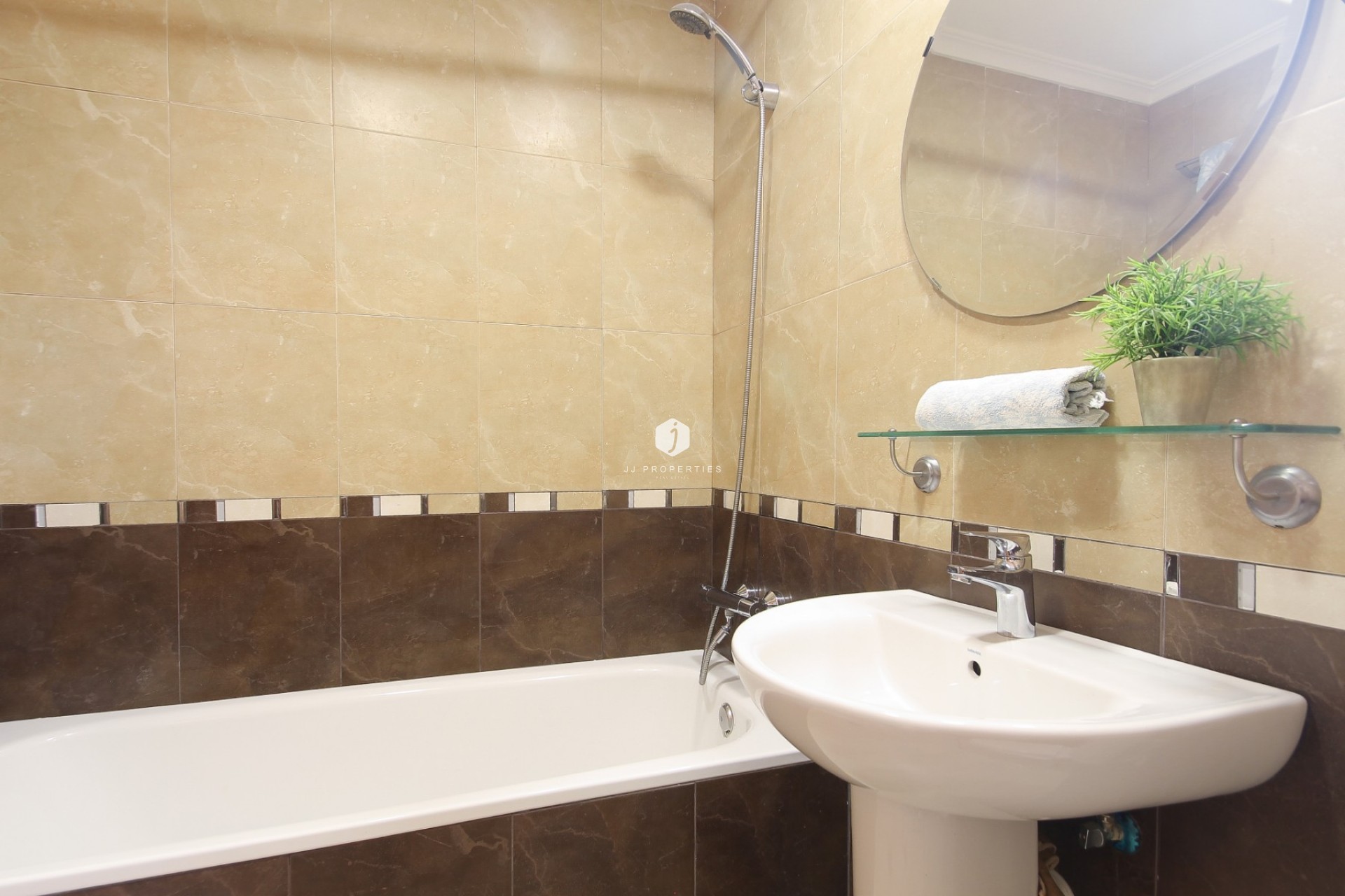 Aus zweiter Hand - Villa -
Torrevieja - Costa Blanca