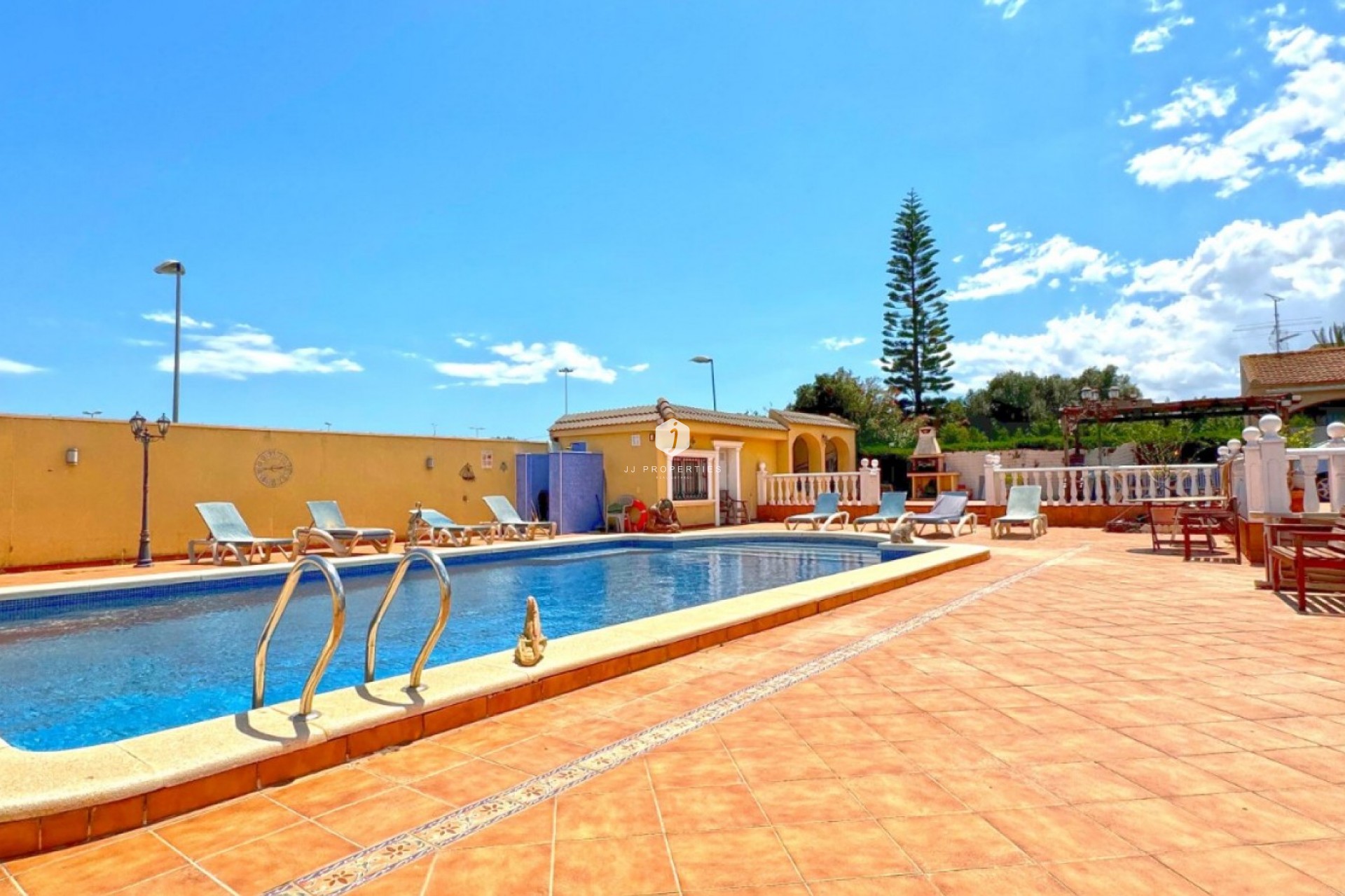 Aus zweiter Hand - Villa -
Torrevieja - Costa Blanca