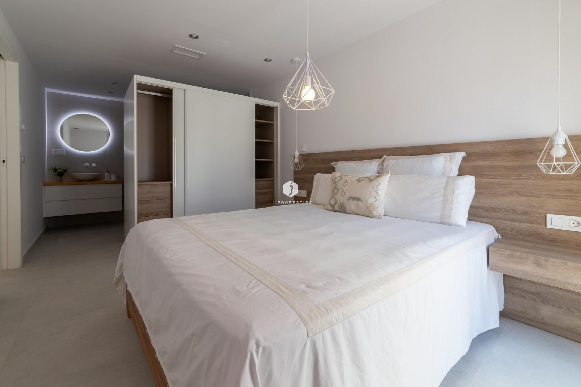 Aus zweiter Hand - Villa -
Torrevieja - Costa Blanca