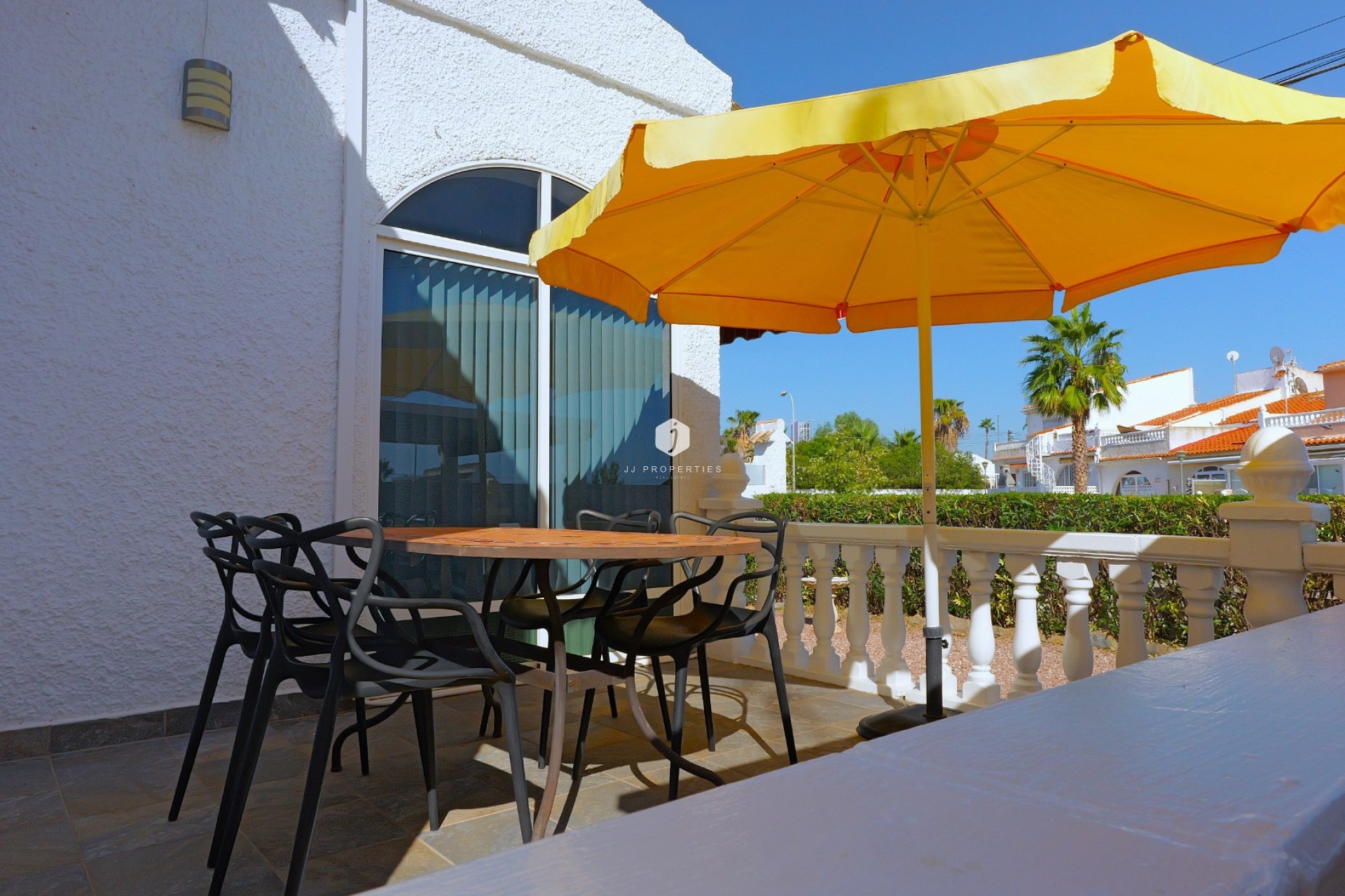 Aus zweiter Hand - Villa -
Torrevieja - Costa Blanca