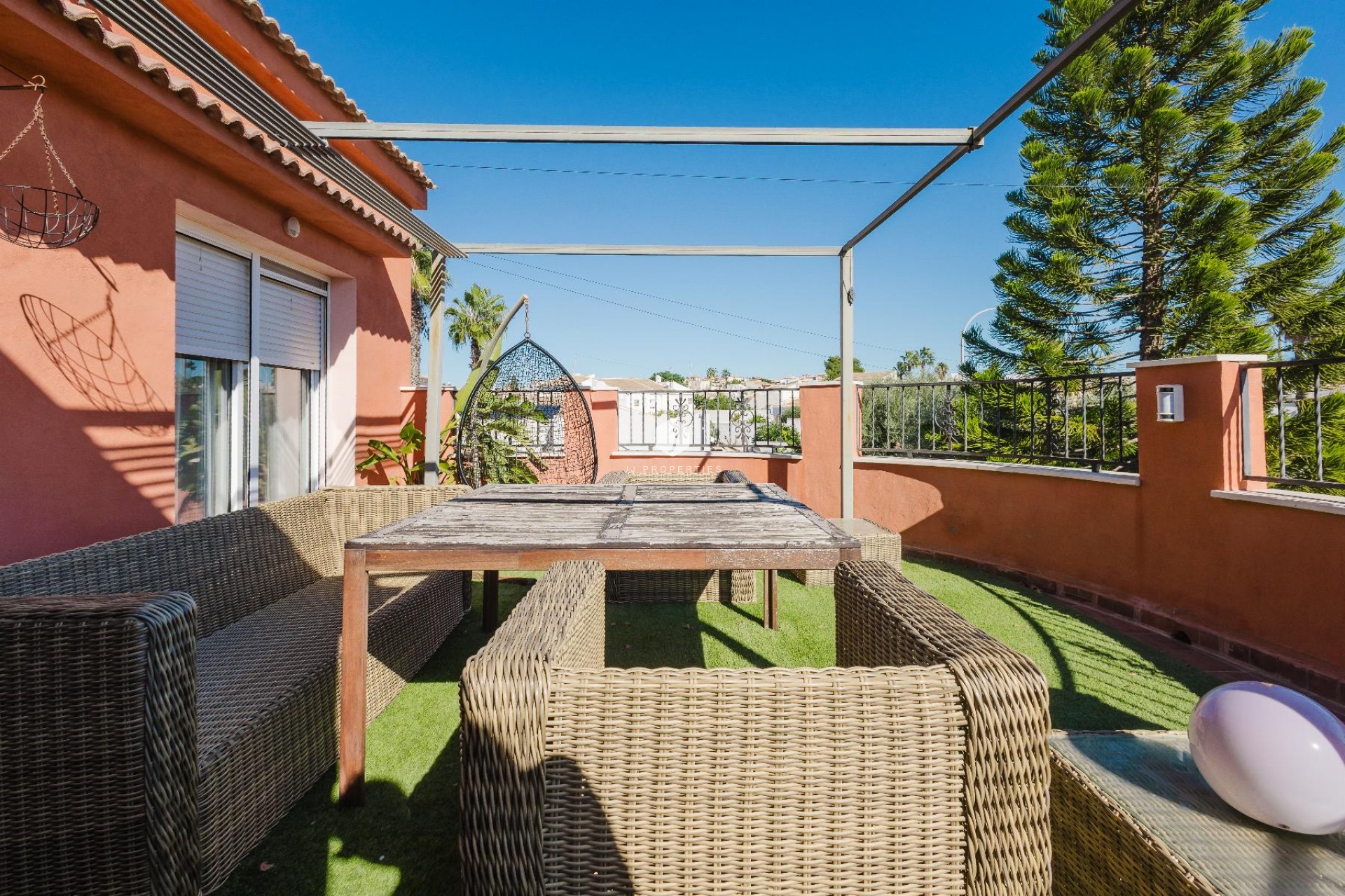 Aus zweiter Hand - Villa -
Torrevieja - Costa Blanca