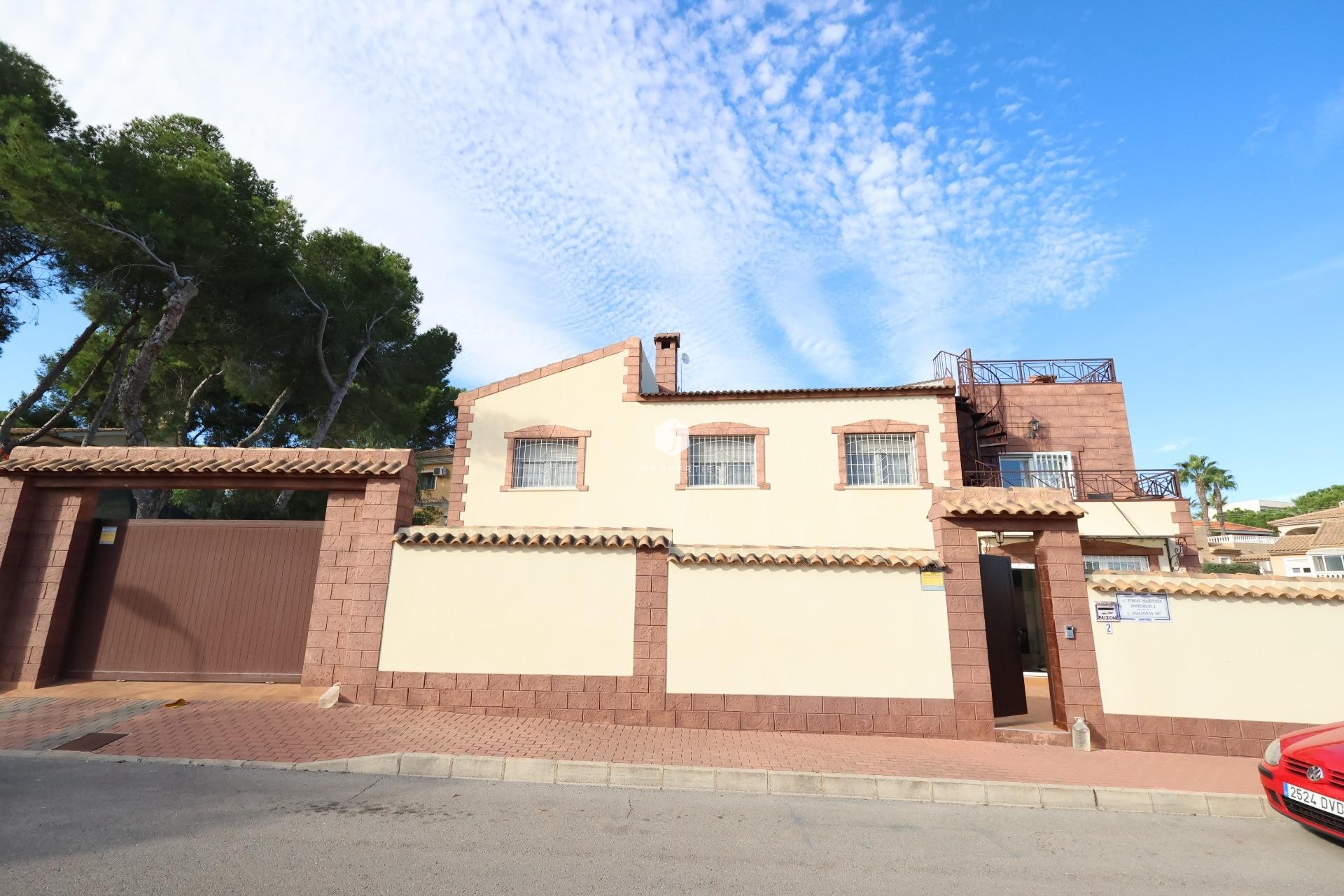 Aus zweiter Hand - Villa -
Torrevieja - Costa Blanca