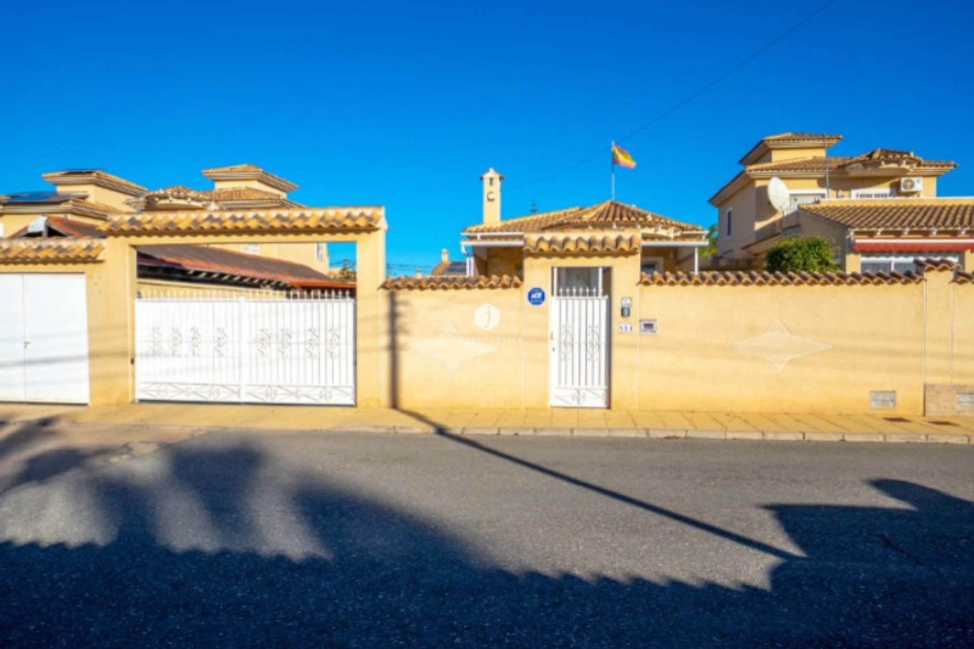 Aus zweiter Hand - Villa -
Torrevieja - Costa Blanca