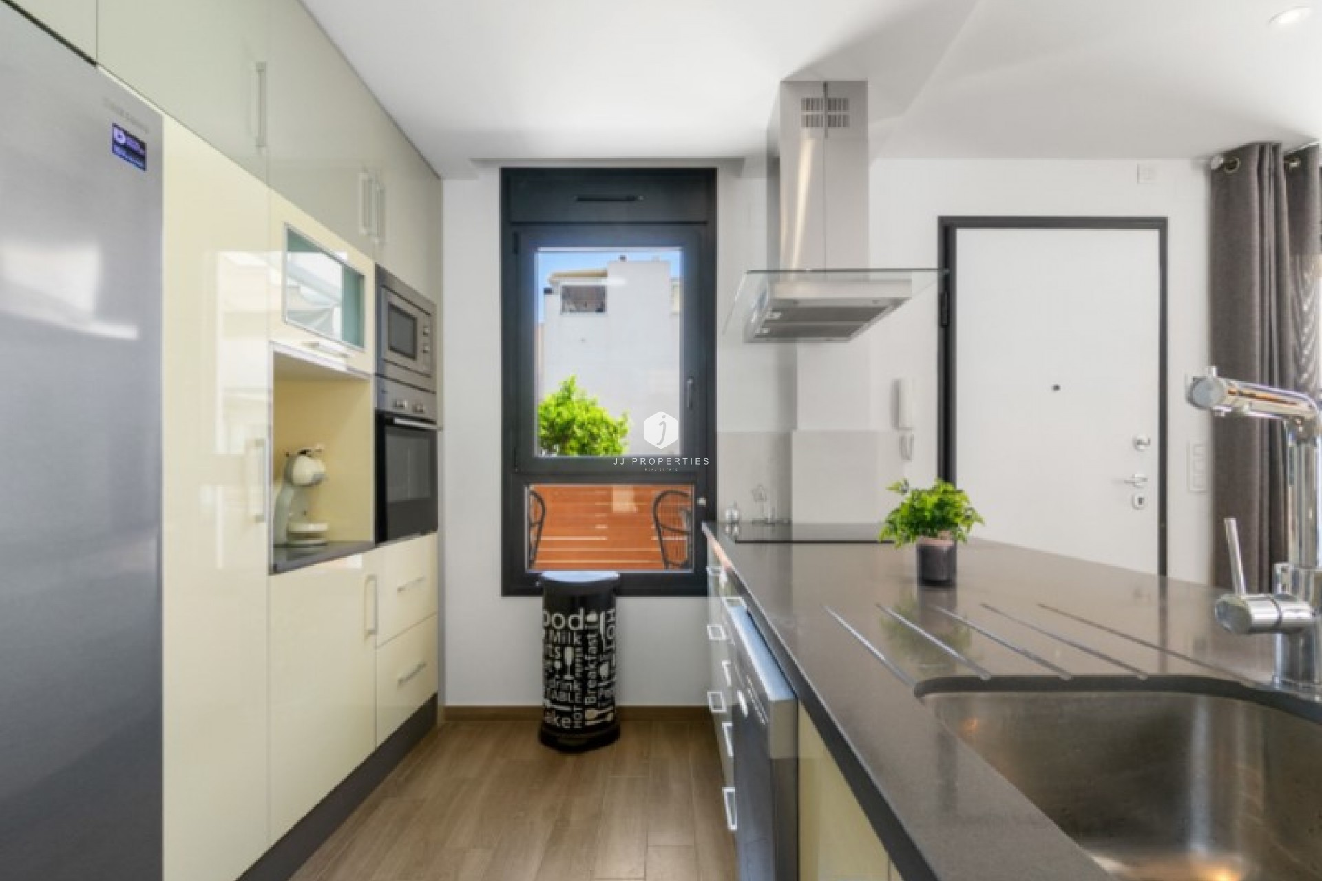 Aus zweiter Hand - Villa -
Torrevieja - Costa Blanca