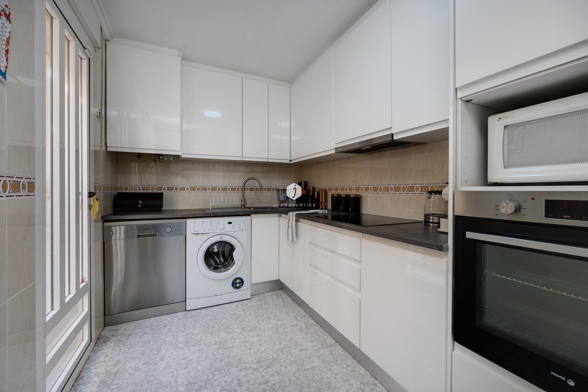 Aus zweiter Hand - Villa -
Torrevieja - Costa Blanca