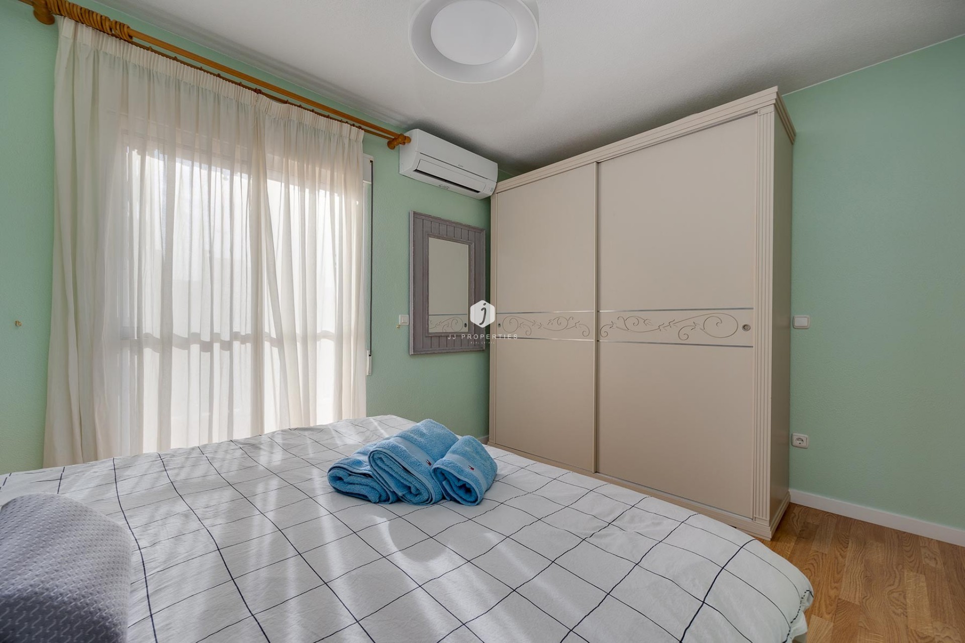 Aus zweiter Hand - Villa -
Torrevieja - Costa Blanca