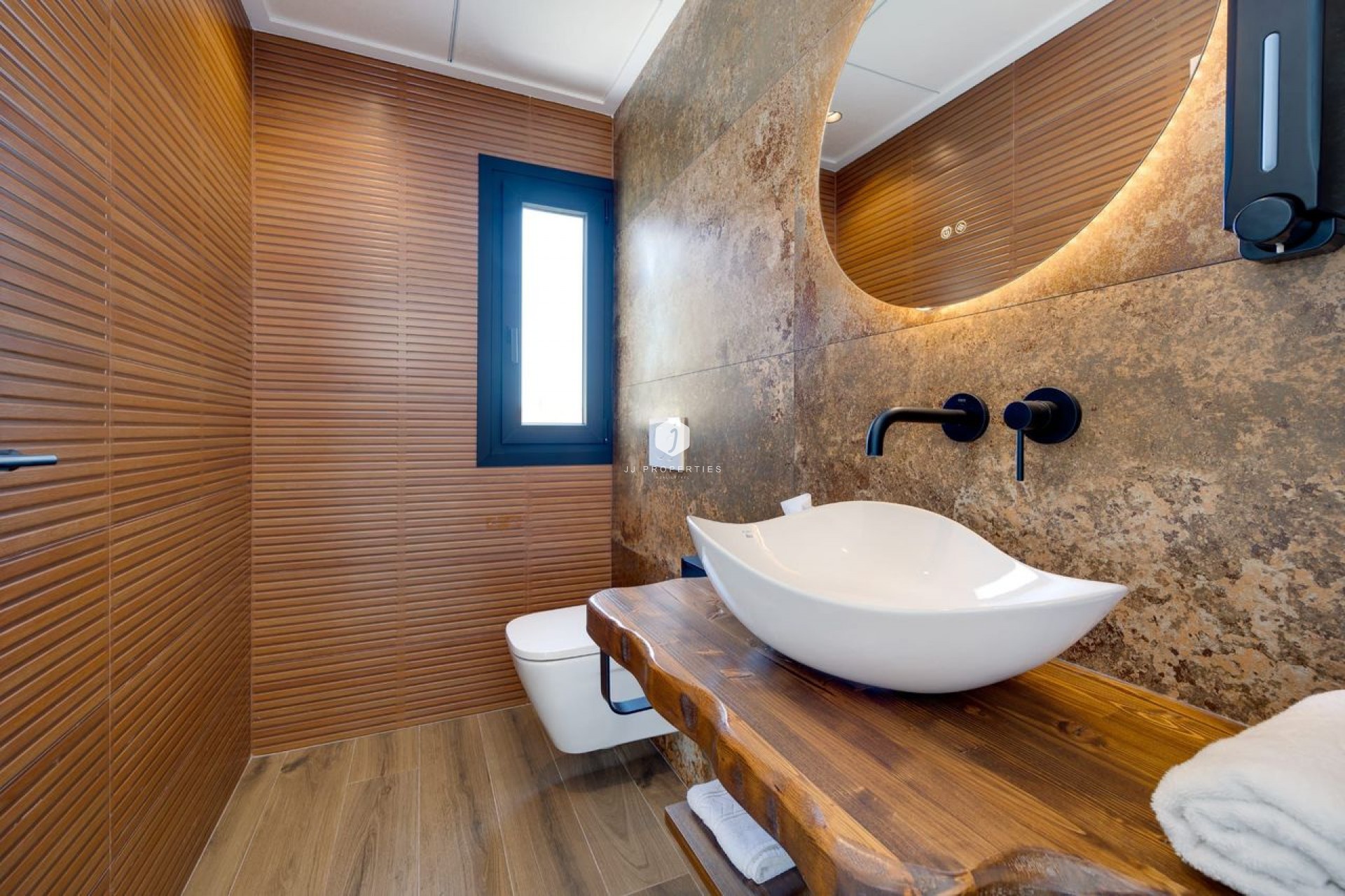 Aus zweiter Hand - Villa -
Torrevieja - Costa Blanca