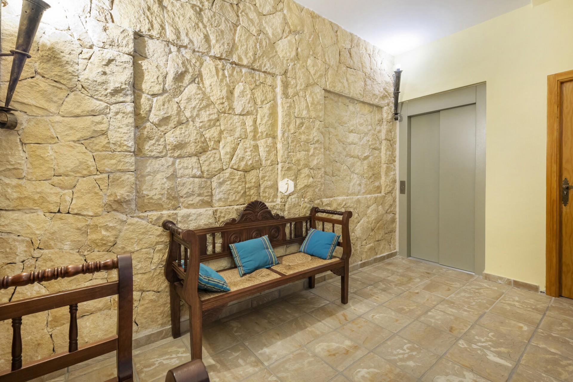 Aus zweiter Hand - Villa -
Torrevieja - Costa Blanca