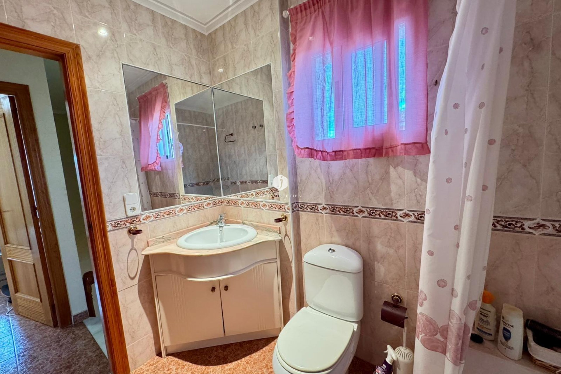 Aus zweiter Hand - Villa -
Torrevieja - Costa Blanca