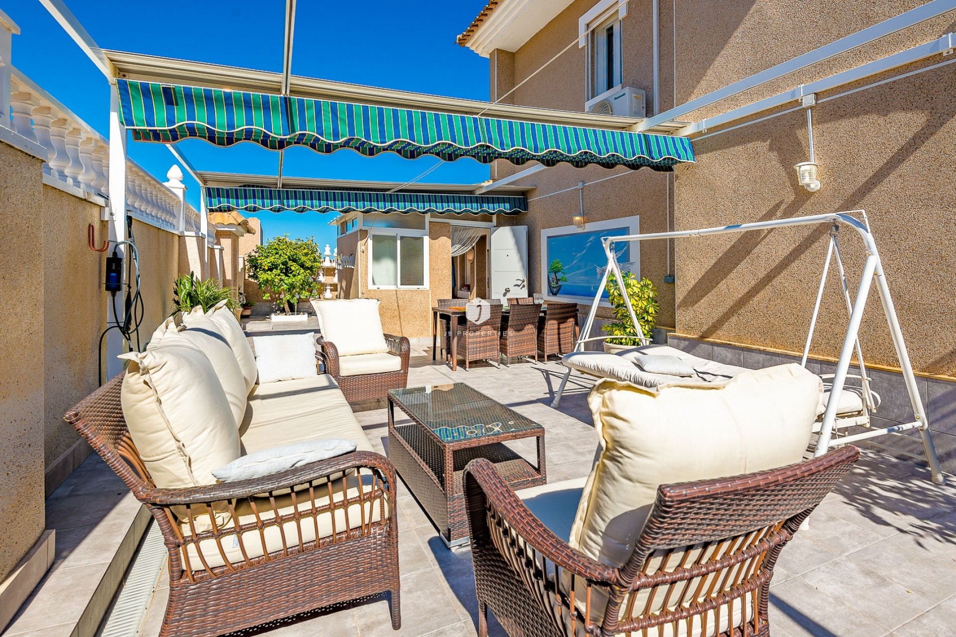 Aus zweiter Hand - Villa -
Torrevieja - Costa Blanca