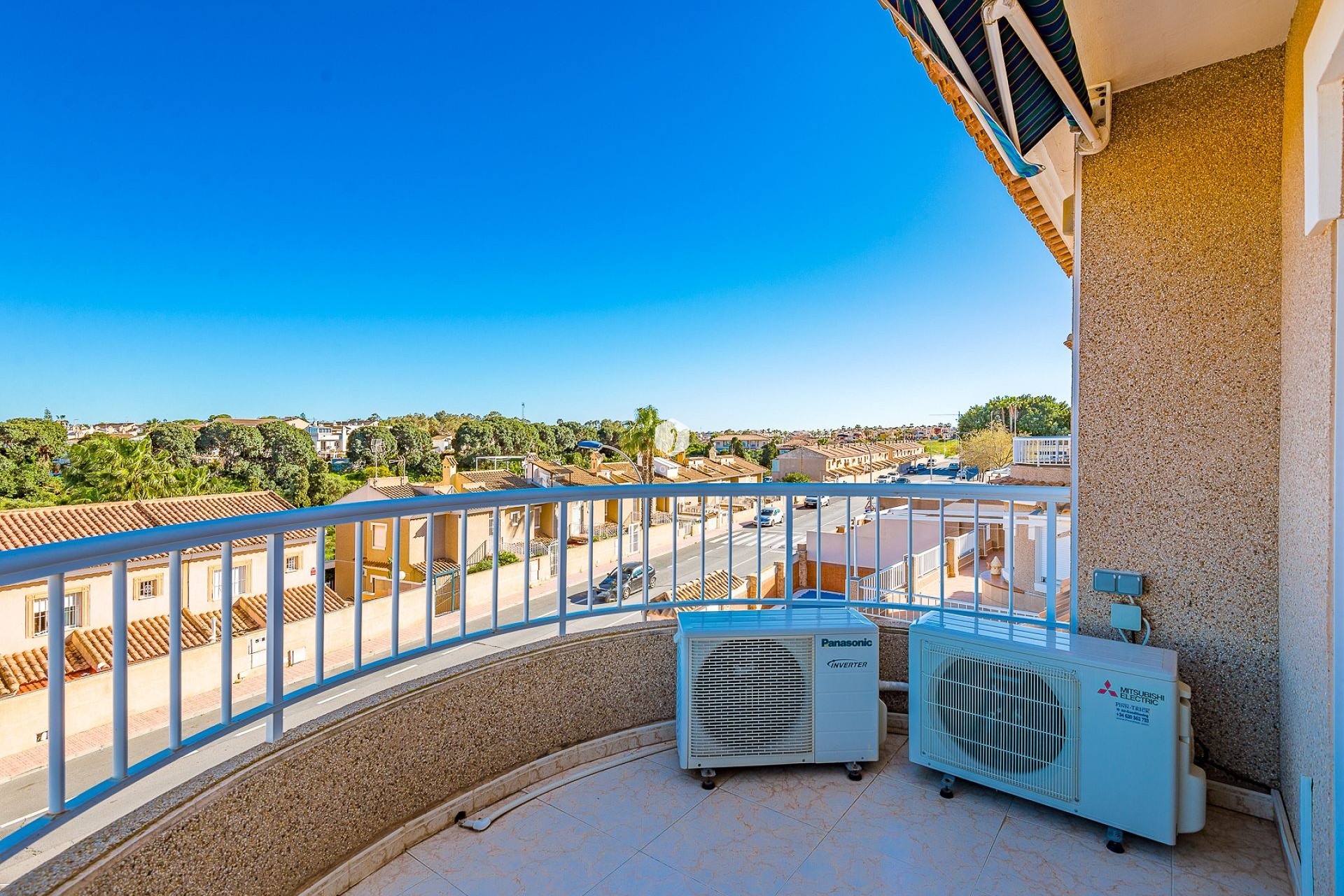 Aus zweiter Hand - Villa -
Torrevieja - Costa Blanca