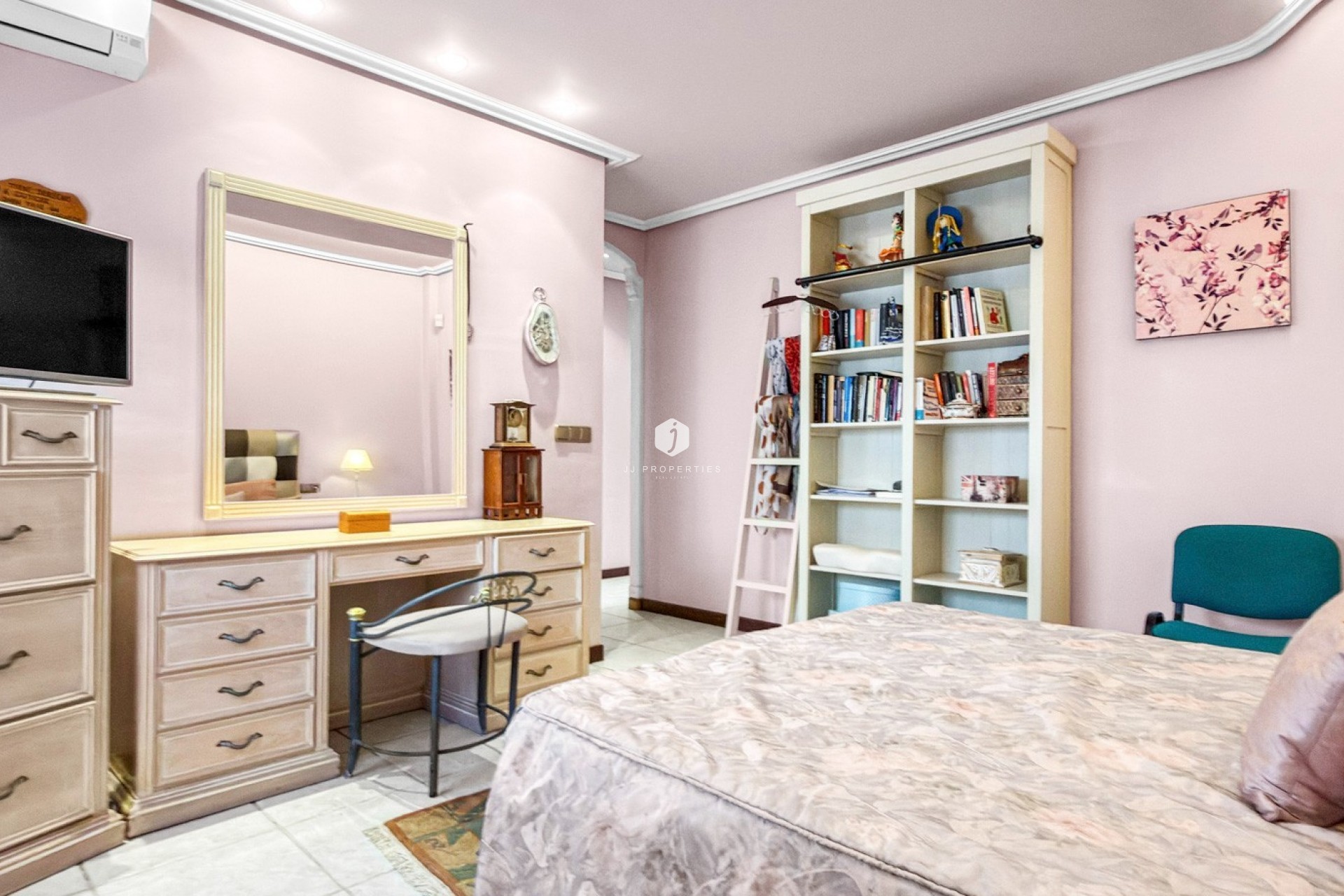 Aus zweiter Hand - Villa -
Torrevieja - Costa Blanca