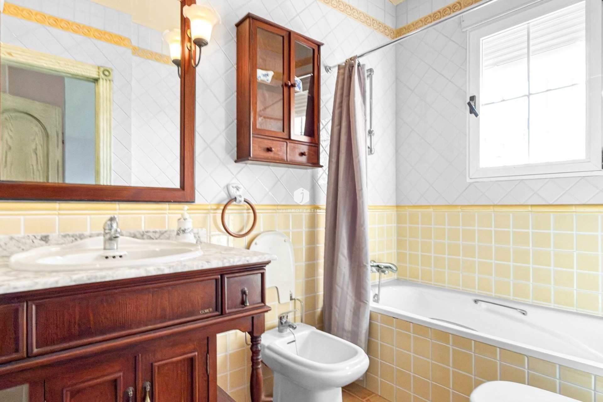 Aus zweiter Hand - Villa -
Torrevieja - Costa Blanca