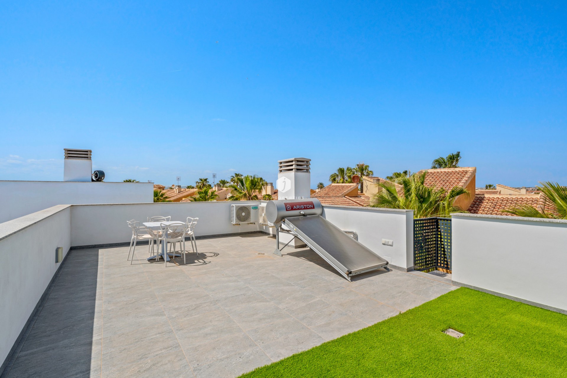Aus zweiter Hand - Villa -
Torrevieja - Costa Blanca