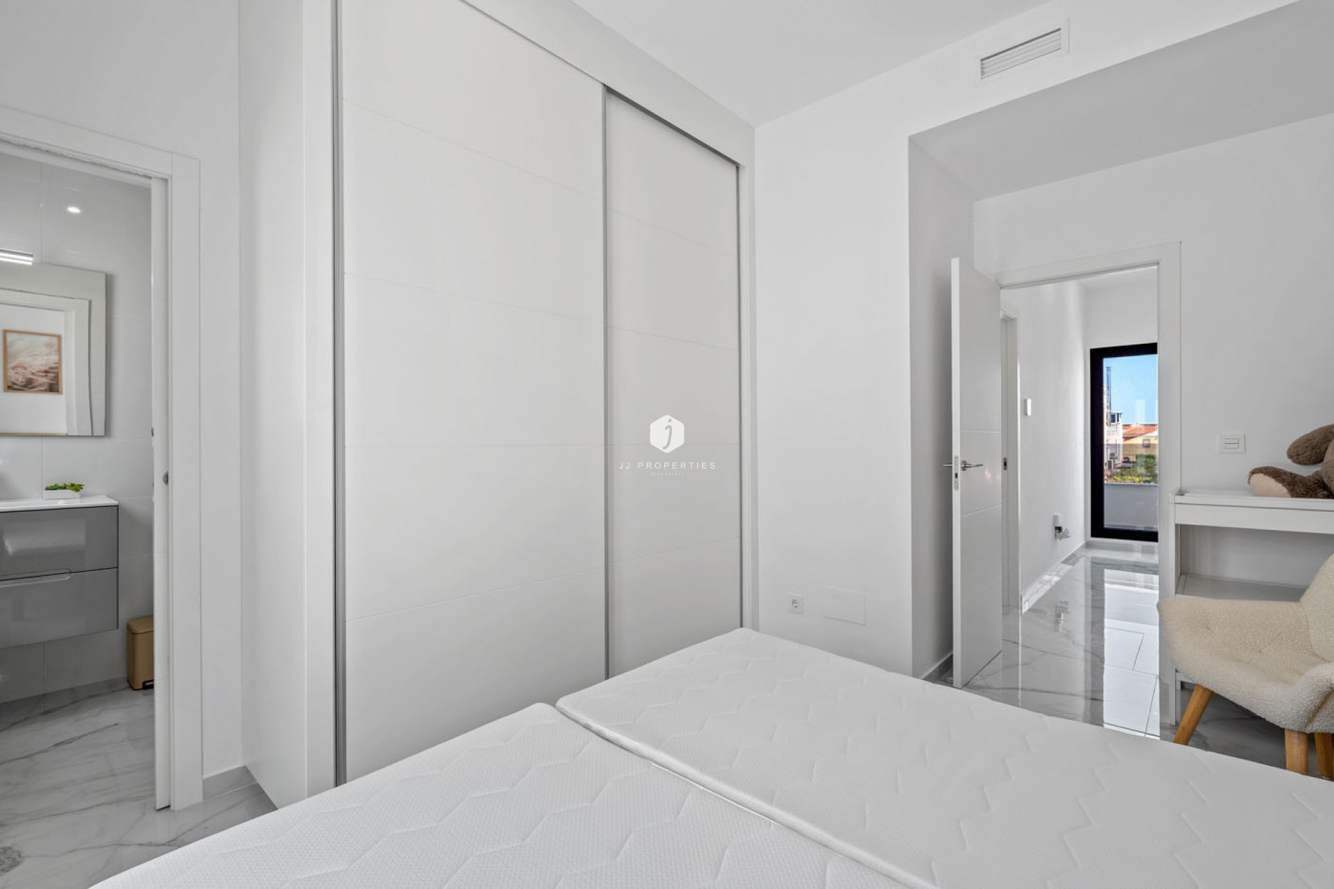 Aus zweiter Hand - Villa -
Torrevieja - Costa Blanca