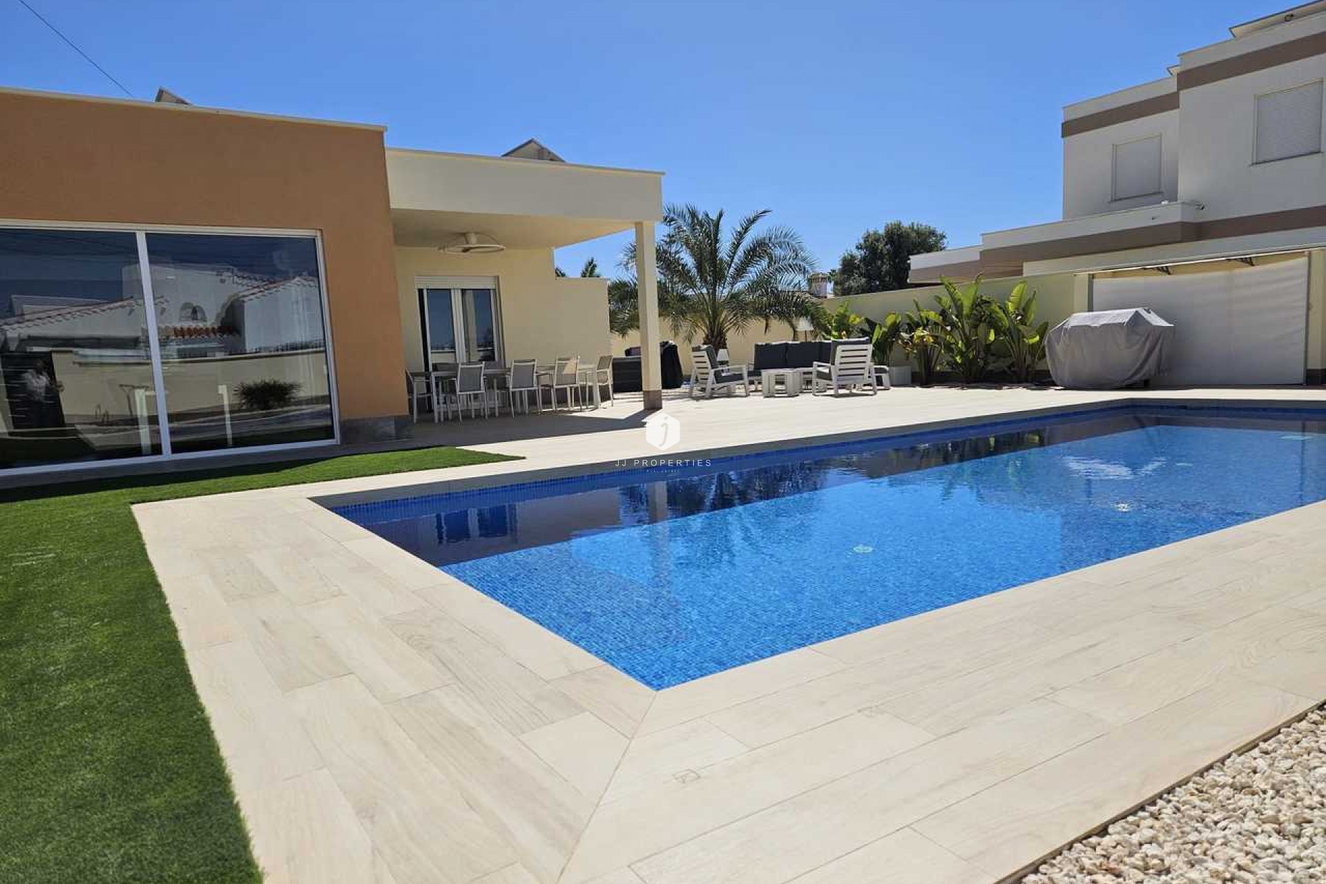 Aus zweiter Hand - Villa -
Torrevieja - Costa Blanca