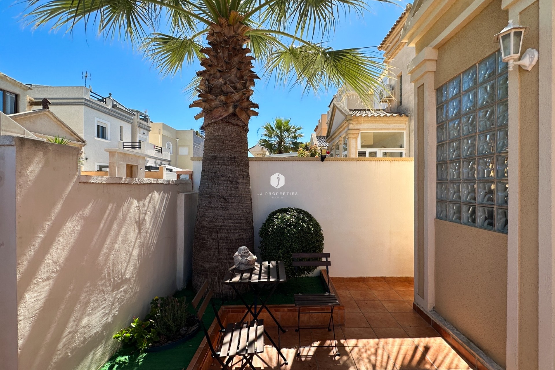 Aus zweiter Hand - Villa -
Torrevieja - Costa Blanca