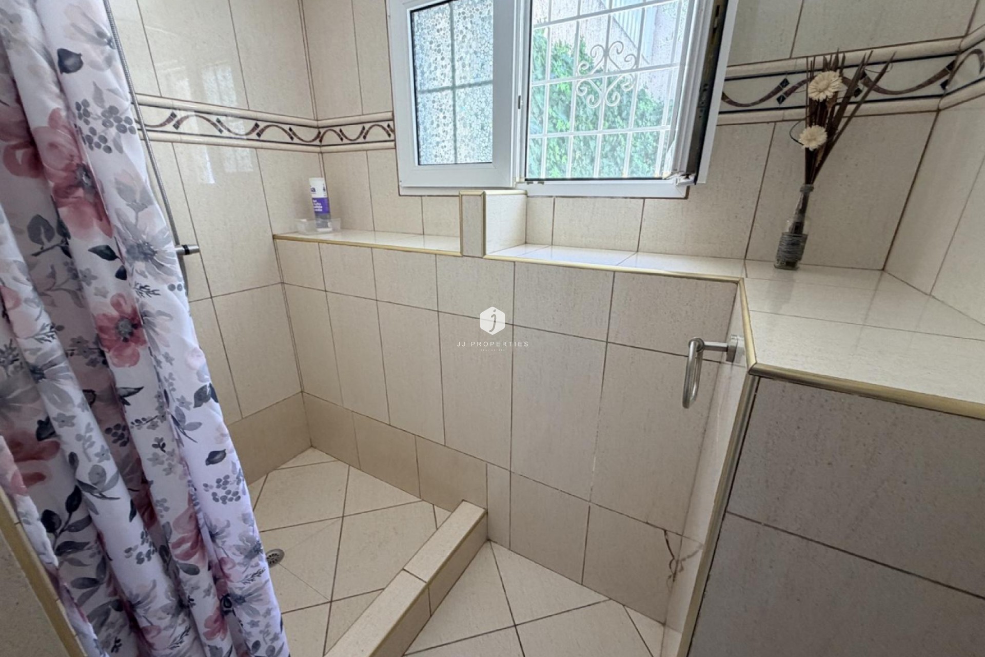 Aus zweiter Hand - Villa -
Torrevieja - Costa Blanca