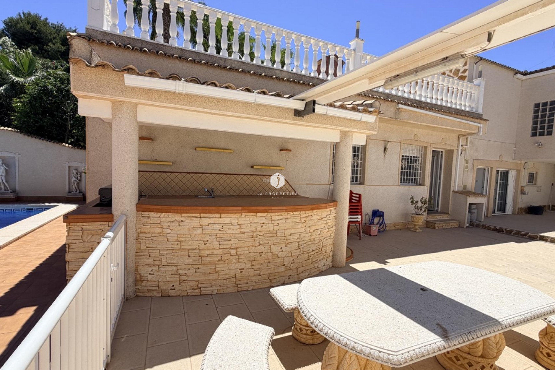 Aus zweiter Hand - Villa -
Torrevieja - Costa Blanca